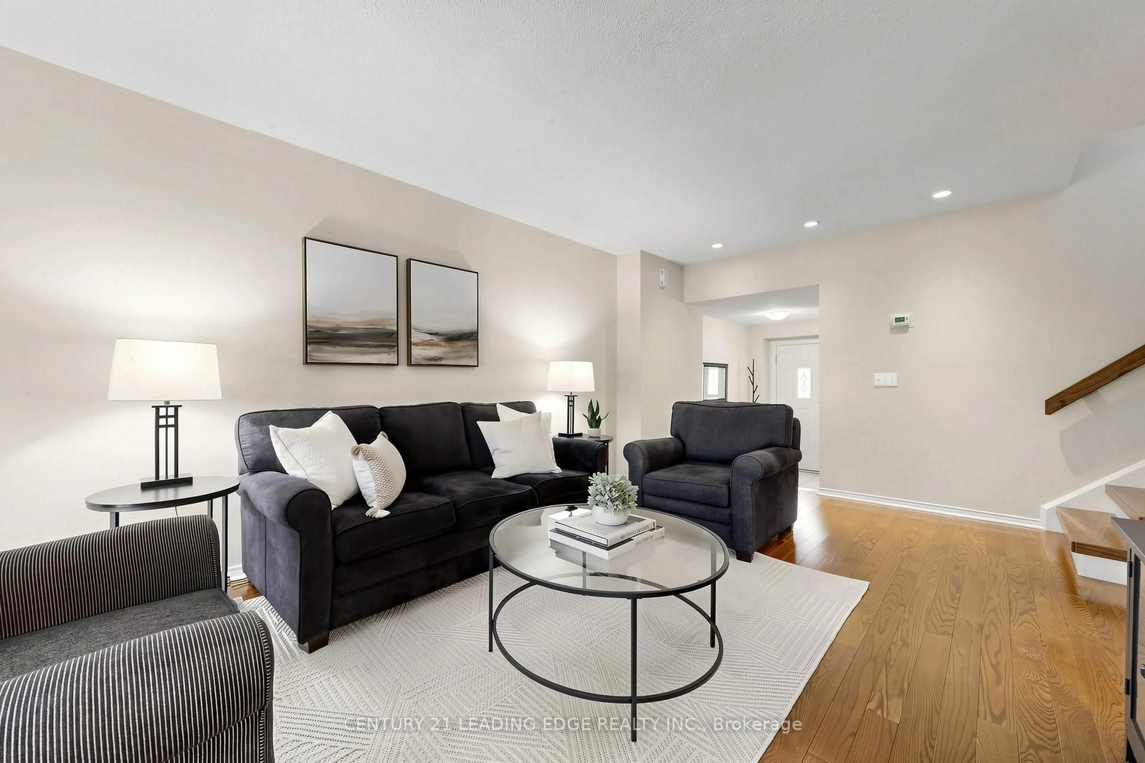 Living room with furniture, unknown for 5 Madsen Cres, Markham Ontario L3R 4P2