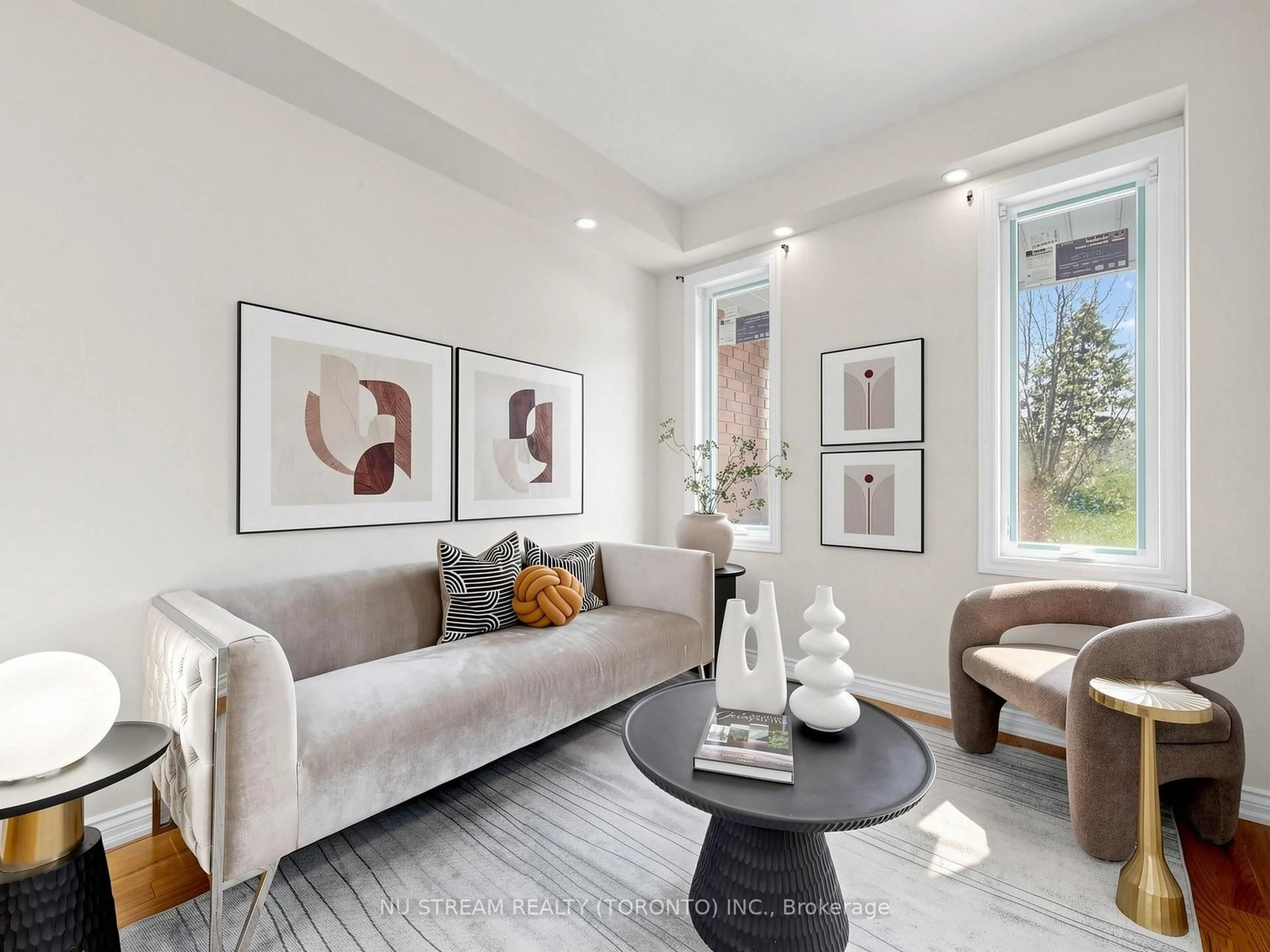 Living room with furniture, unknown for 177 Wildberry Cres, Vaughan Ontario L4H 2E8