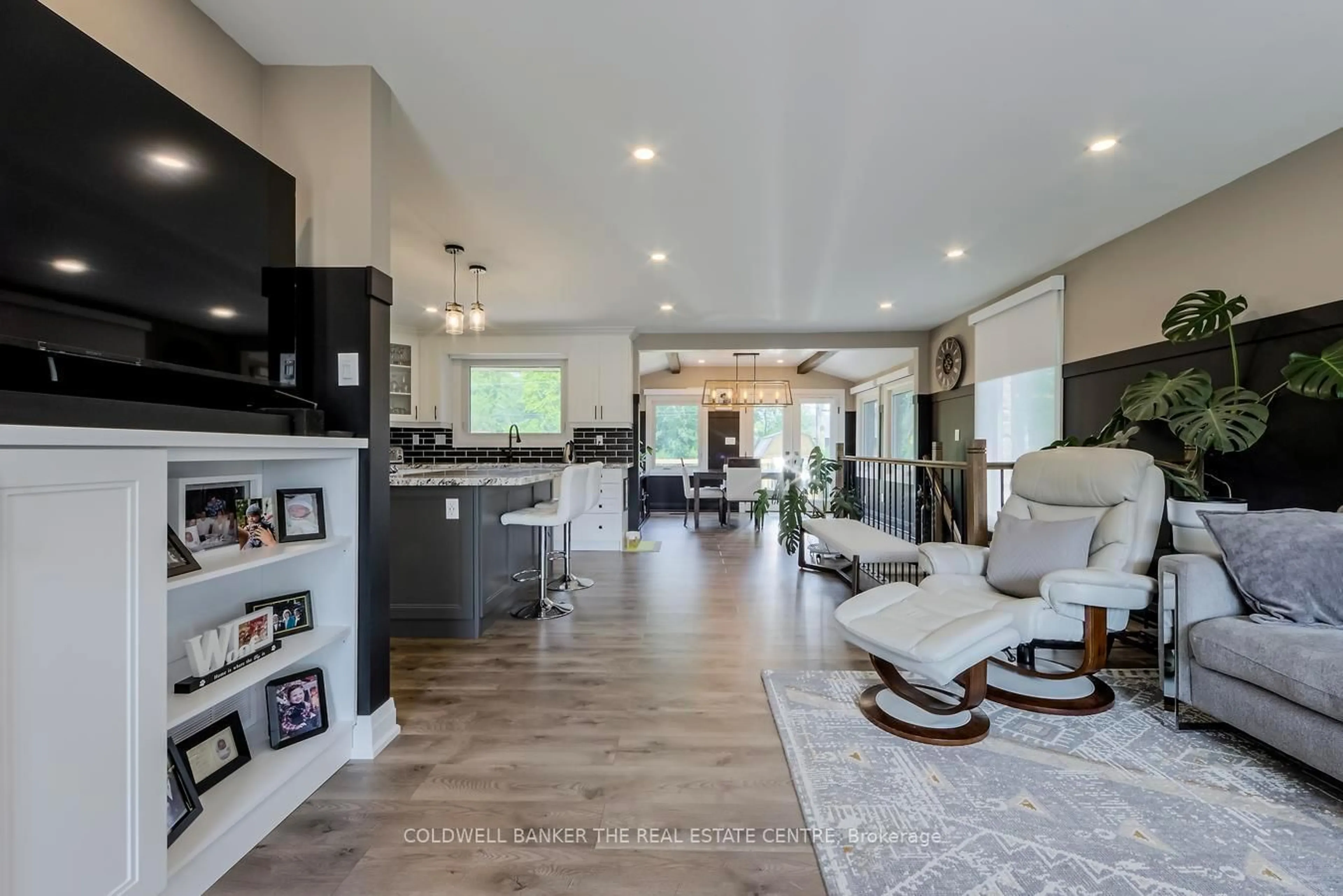Open concept kitchen, unknown for 15 Blue Jay Blvd, Georgina Ontario L0E 1N0