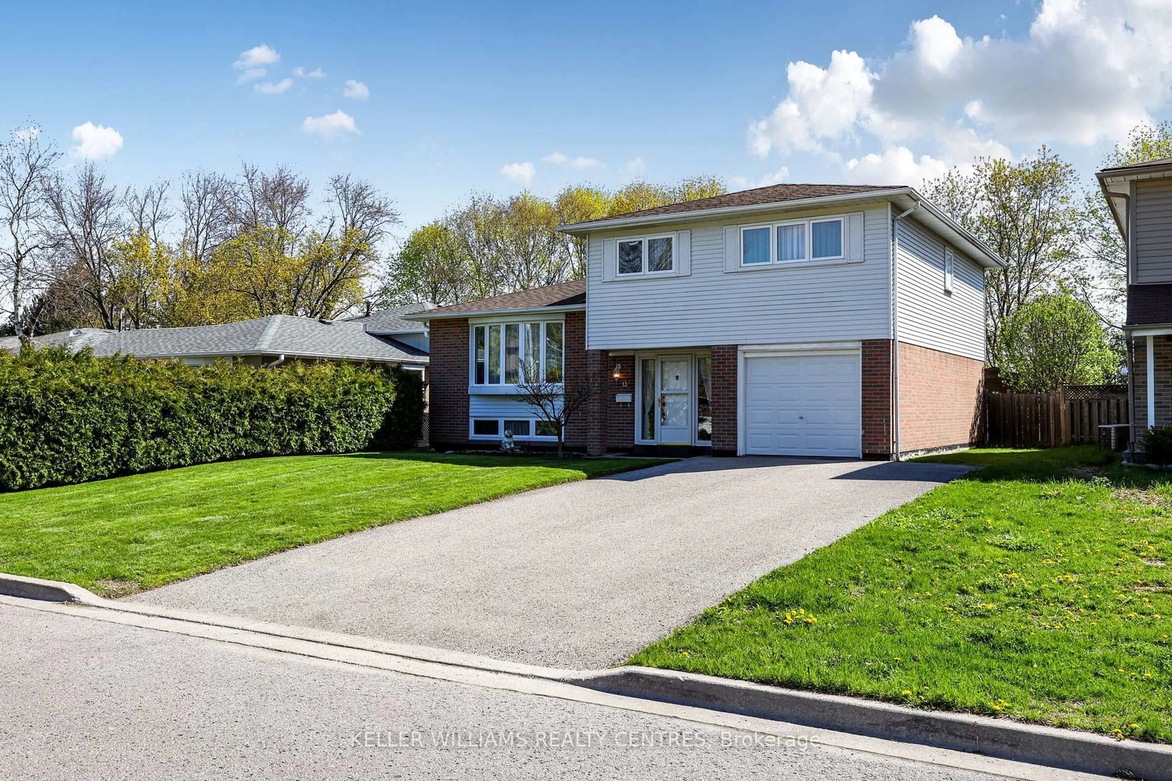 Home with brick exterior material, street for 13 Laurentide Ave, Aurora Ontario L4G 3B3