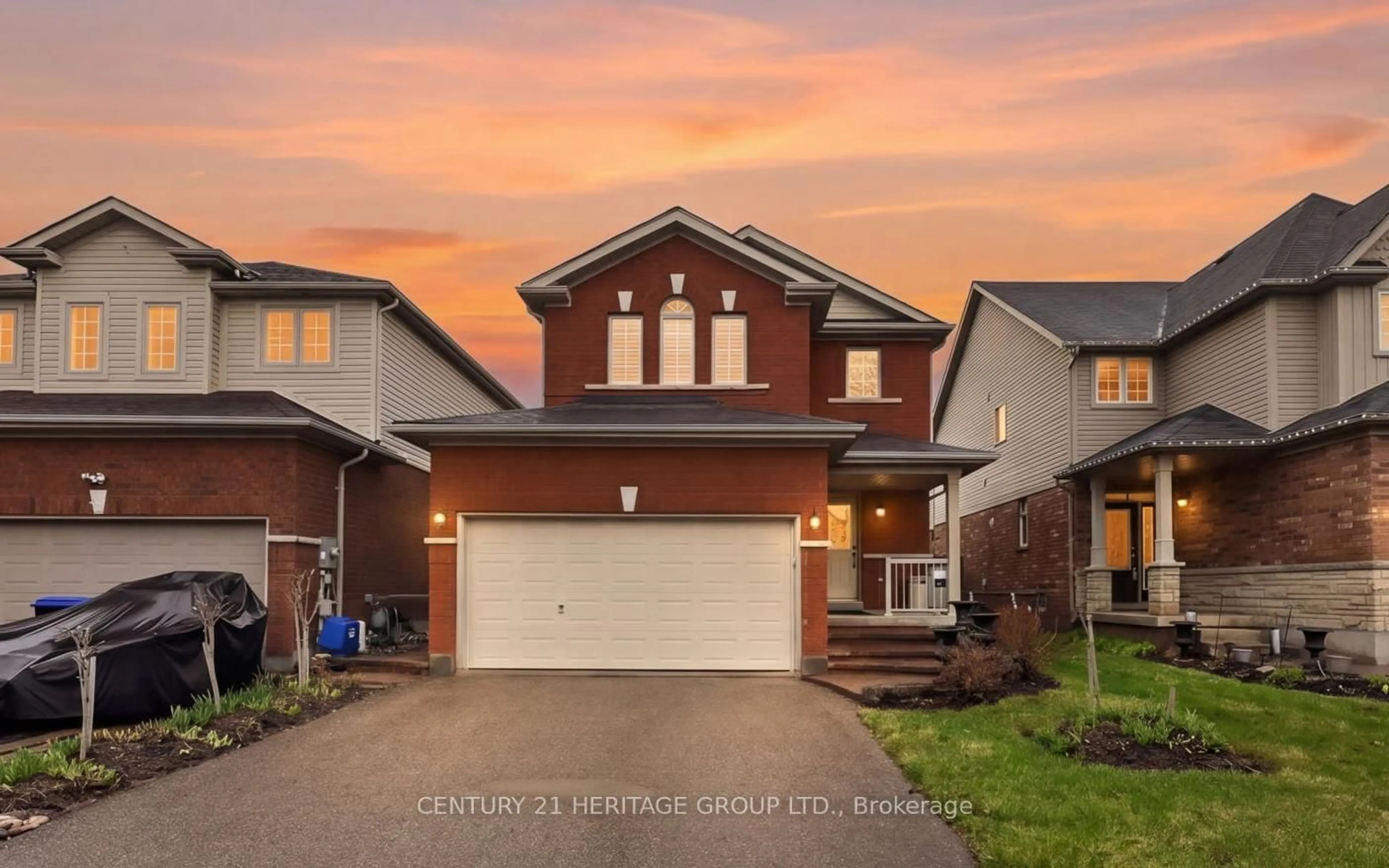 Home with brick exterior material, street for 32 McMulkin St, New Tecumseth Ontario L9R 0A9