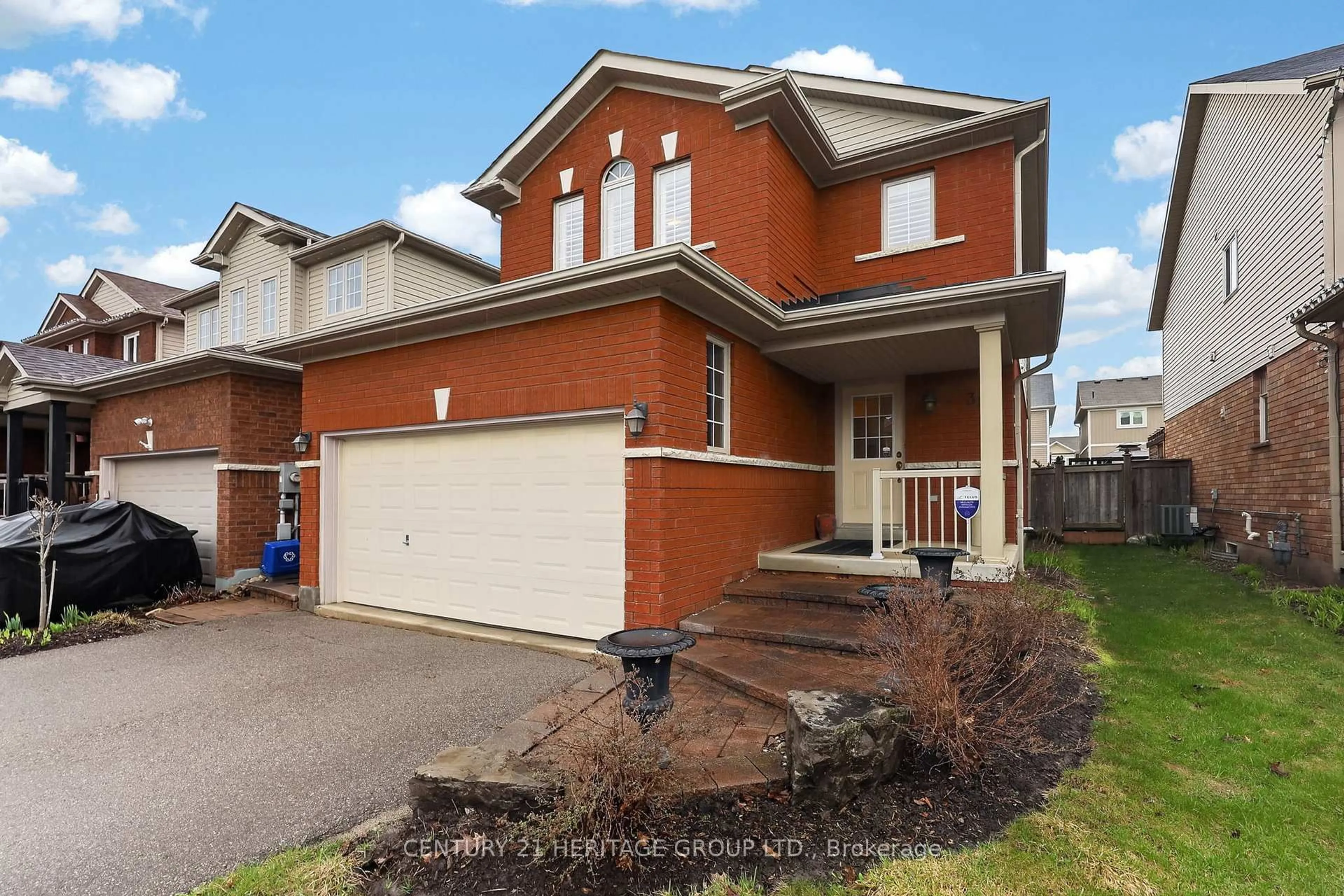 Home with brick exterior material, street for 32 McMulkin St, New Tecumseth Ontario L9R 0A9