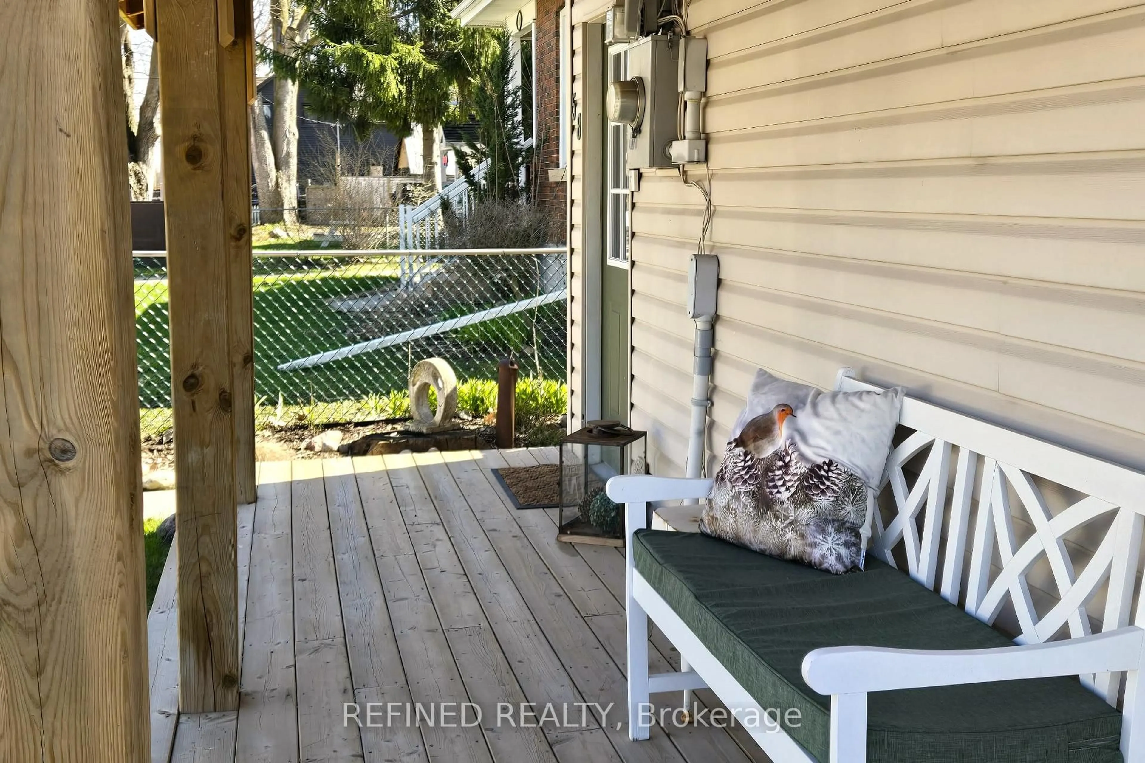 Patio, street for 58 Church St, New Tecumseth Ontario L9R 1G9