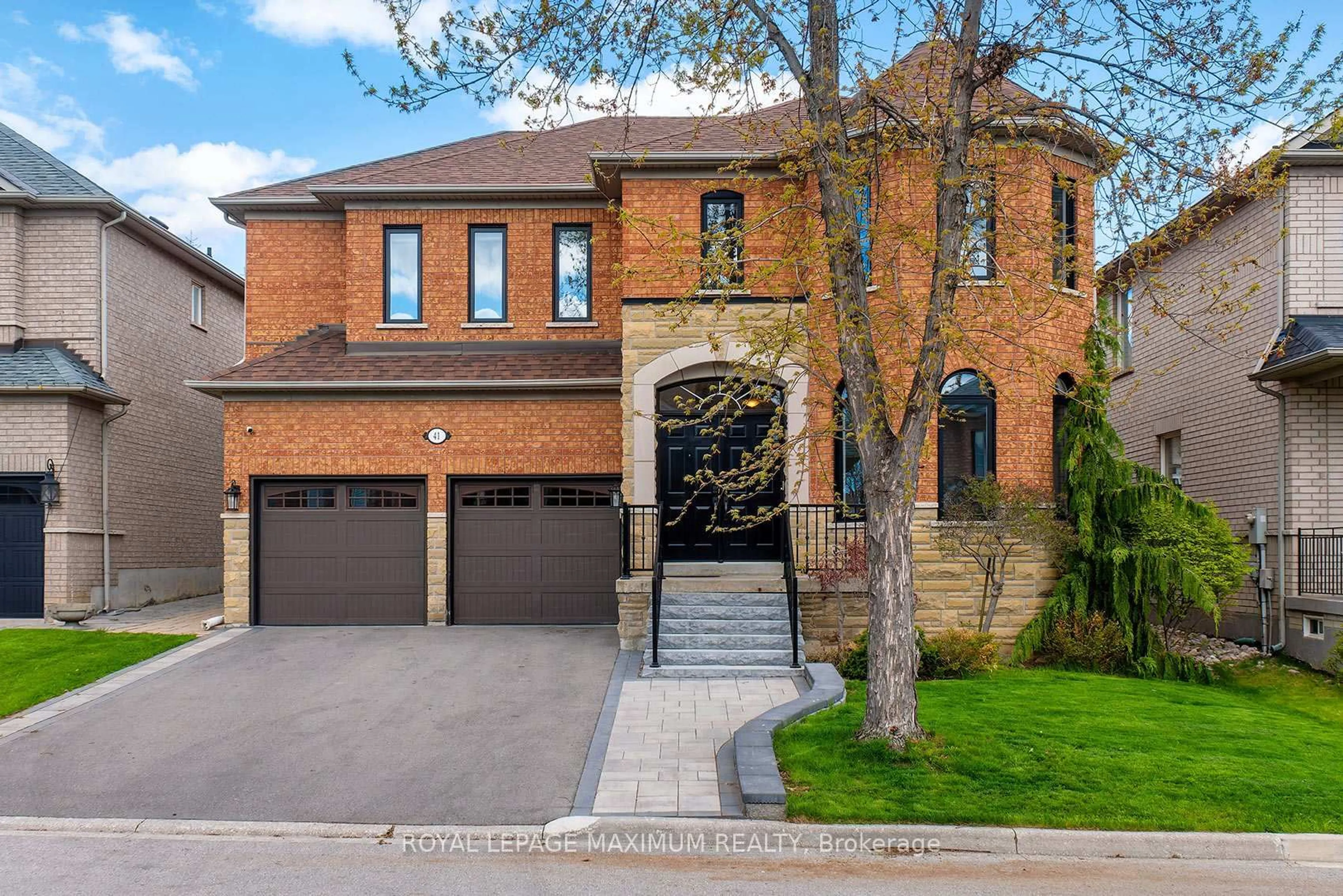 Home with brick exterior material, street for 41 Tavio Way, Vaughan Ontario L4H 1S1