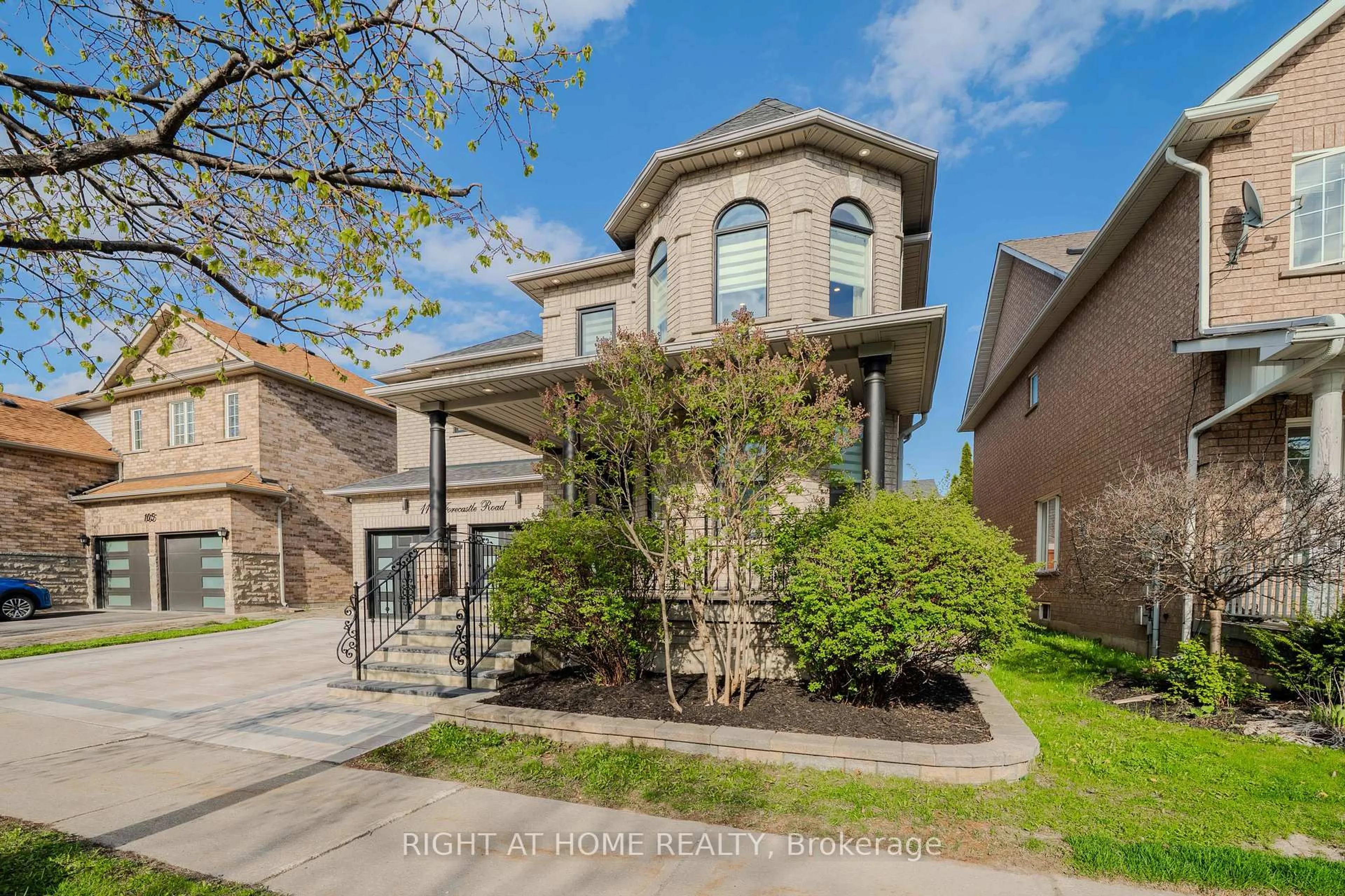 Home with brick exterior material, street for 111 Forecastle Rd, Vaughan Ontario L4K 5H9