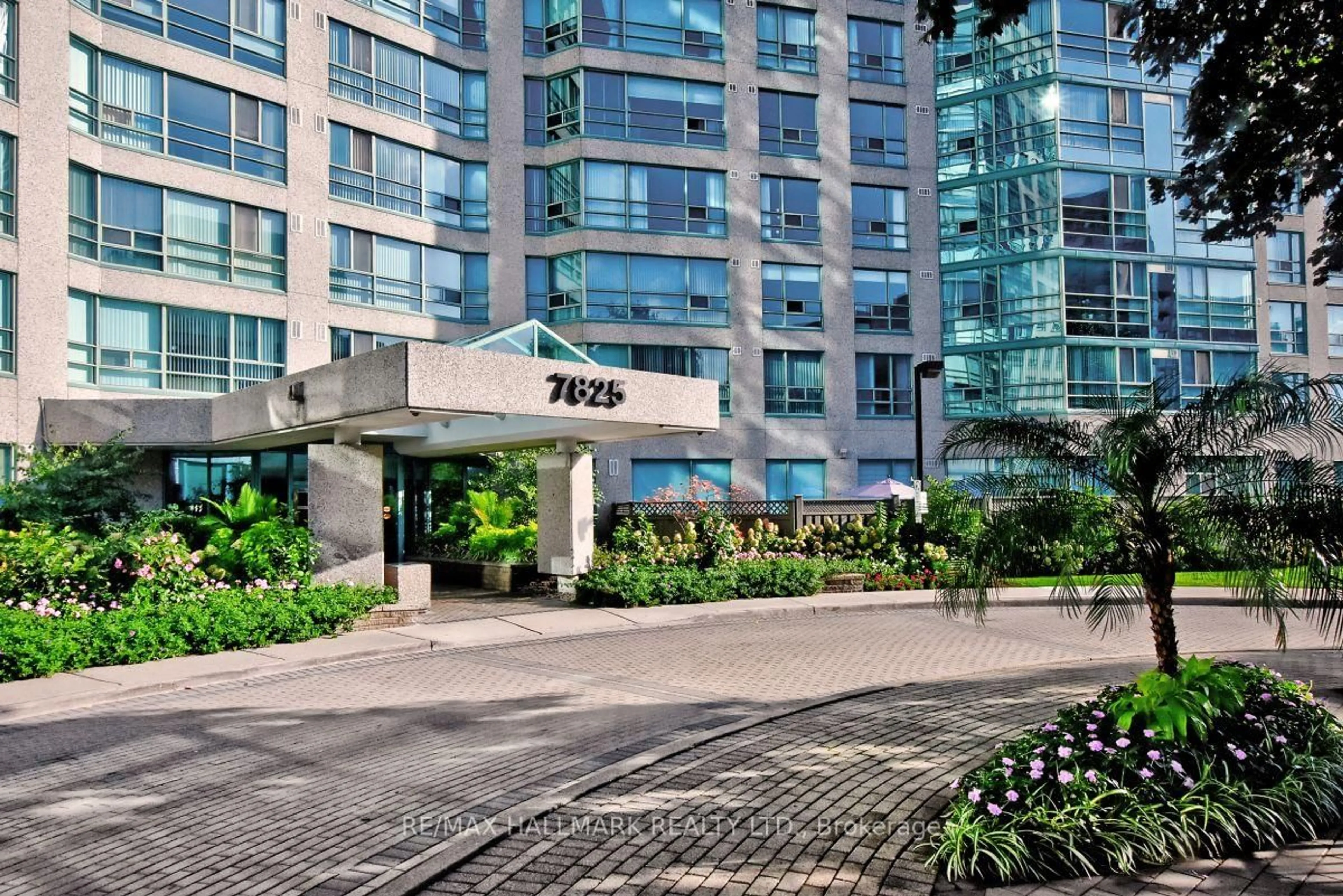Indoor foyer for 7825 Bayview Ave #926, Markham Ontario L3T 7N2