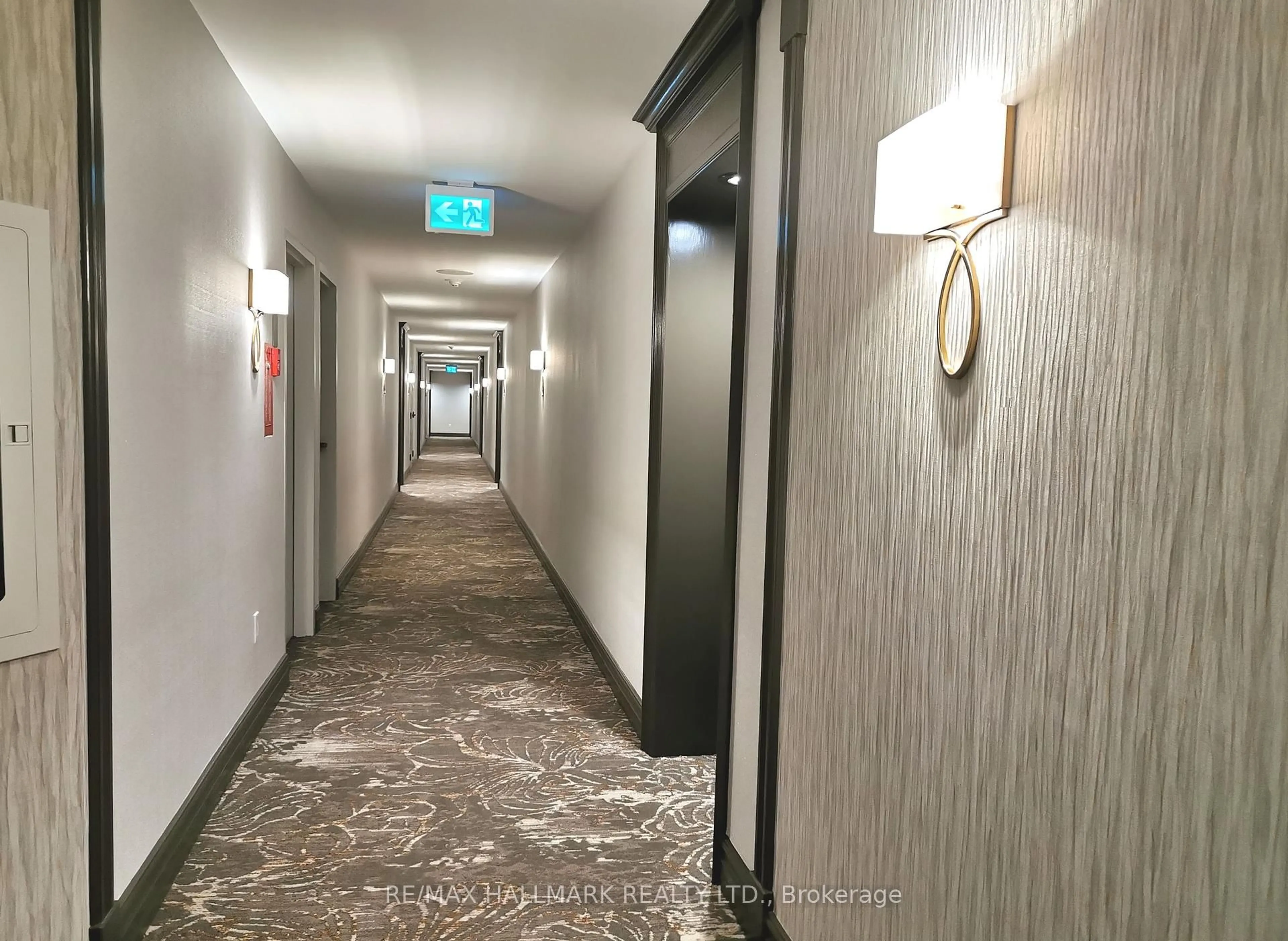 Indoor foyer for 7825 Bayview Ave #926, Markham Ontario L3T 7N2