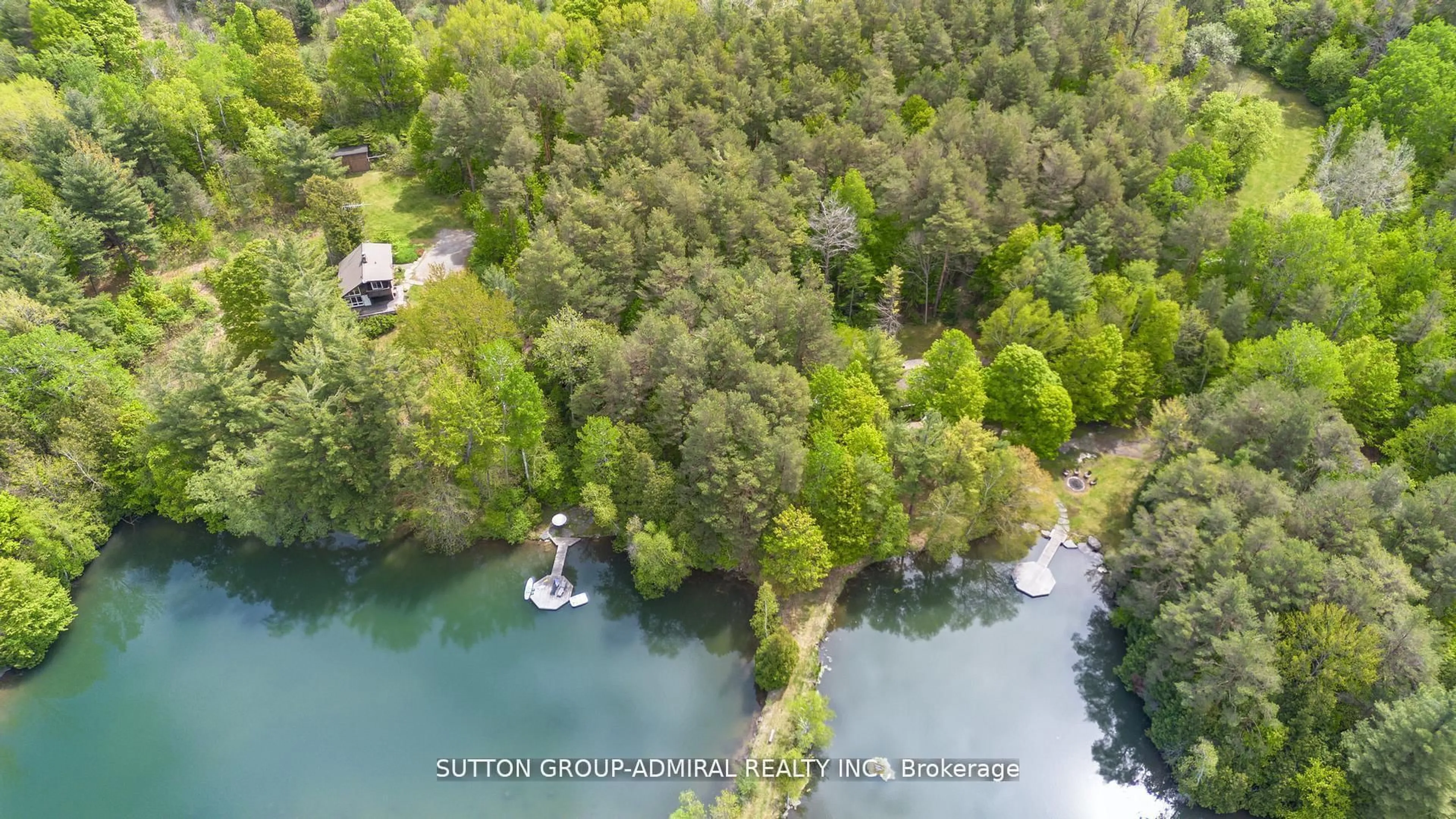 A pic from outside/outdoor area/front of a property/back of a property/a pic from drone, water/lake/river/ocean view for 17835 McCowan Rd, East Gwillimbury Ontario L0G 1E0