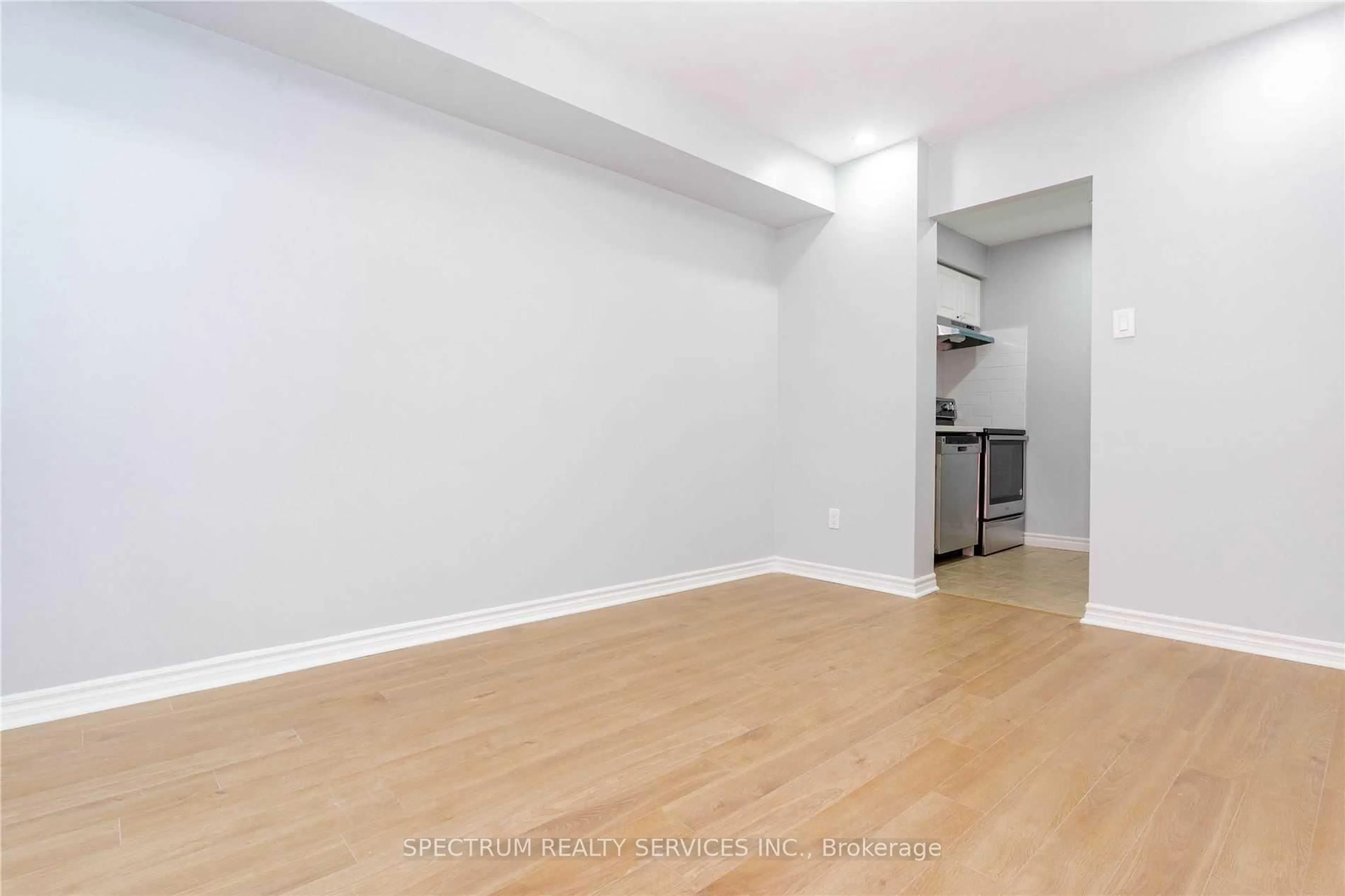 A pic of a room for 197 Milestone Dr #68, Aurora Ontario L4G 3M2