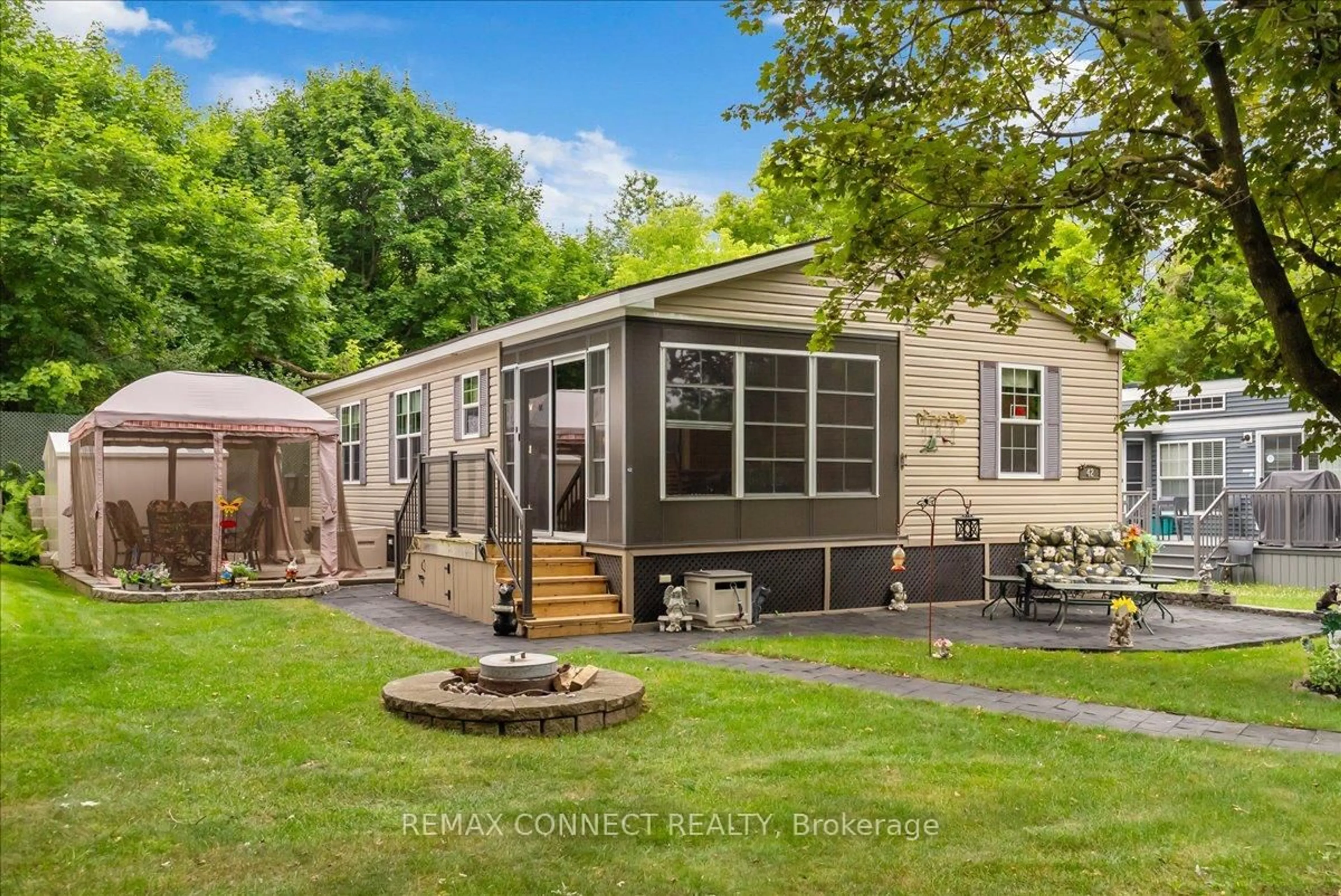 Home with vinyl exterior material, unknown for 15014 Ninth Line #Site Spruce #42, Whitchurch-Stouffville Ontario L0G 1E0