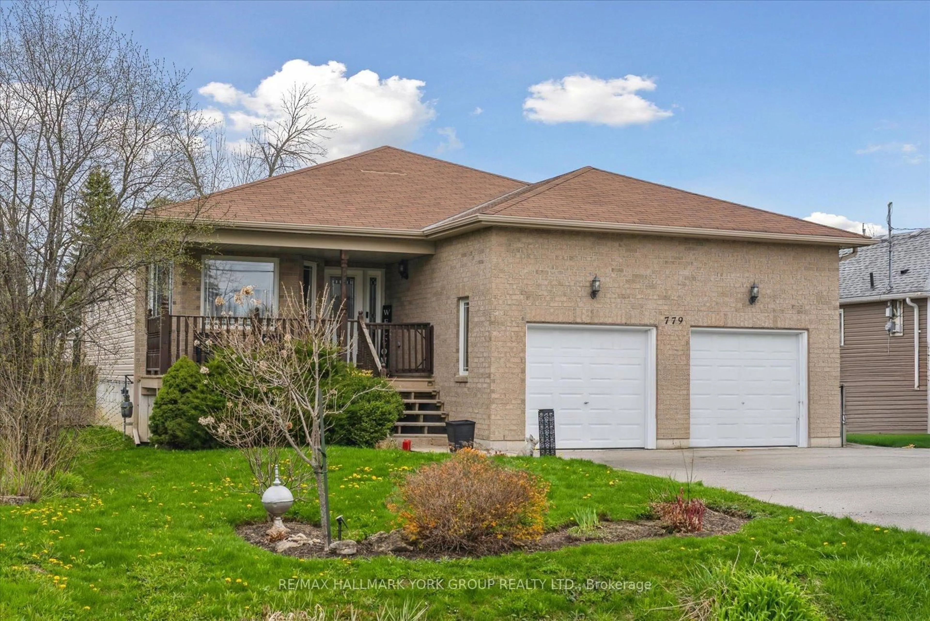 Home with brick exterior material, unknown for 779 Sedore Ave, Georgina Ontario L0E 1S0