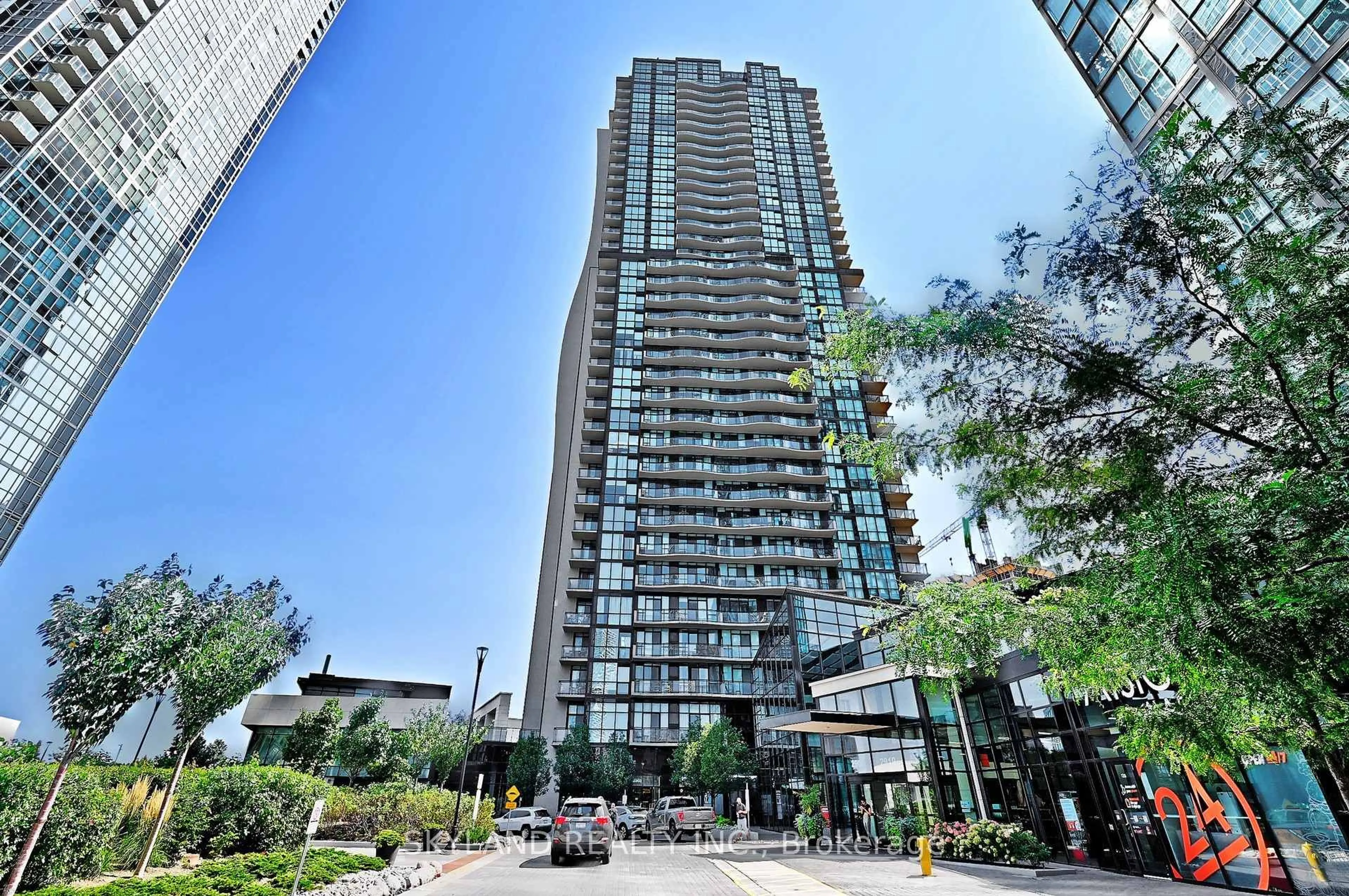 Indoor foyer for 2900 Highway 7 Rd #903, Vaughan Ontario L4K 0G3