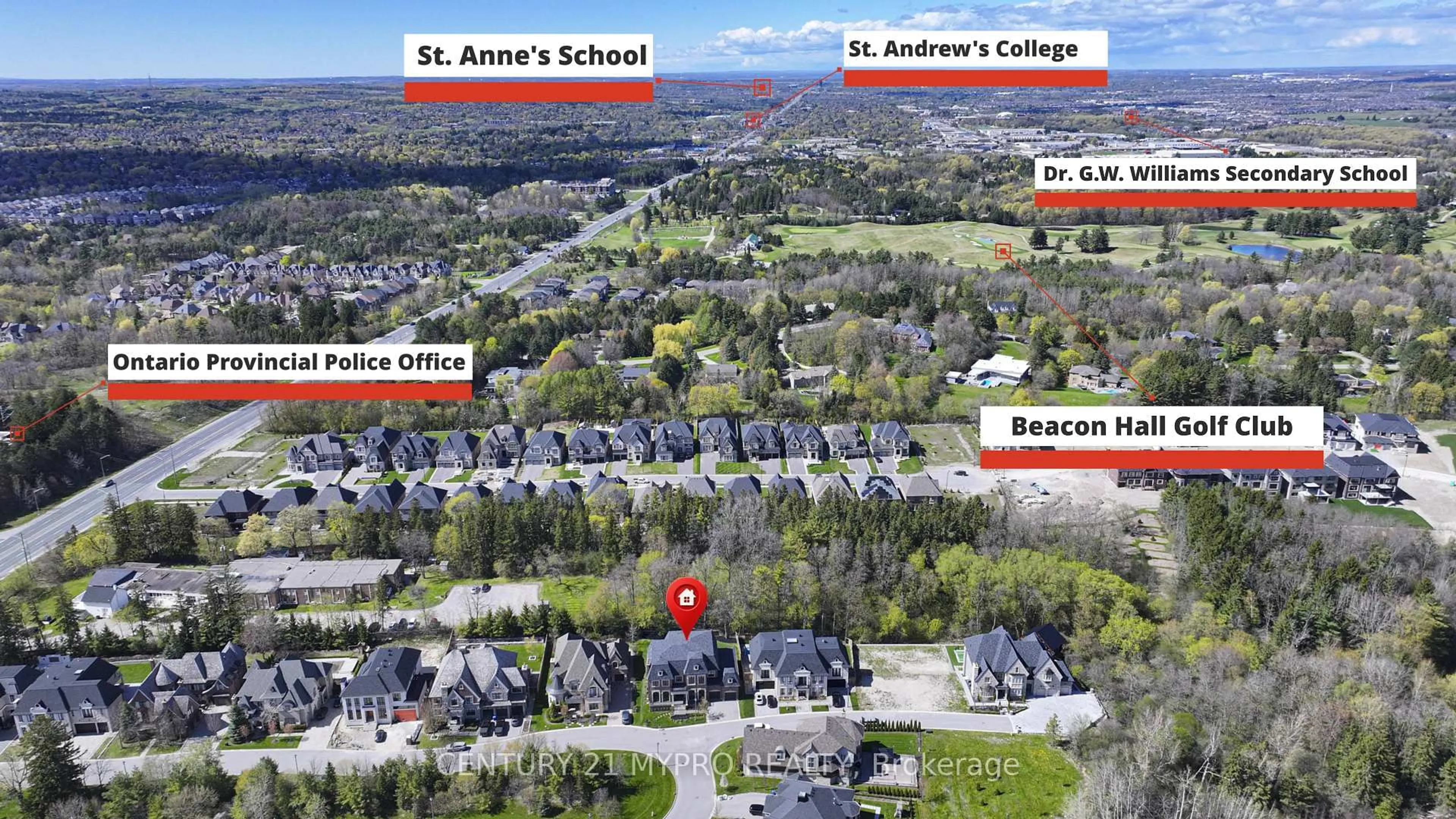A pic from outside/outdoor area/front of a property/back of a property/a pic from drone, street for 70 Davina Circ, Aurora Ontario L4G 0T1