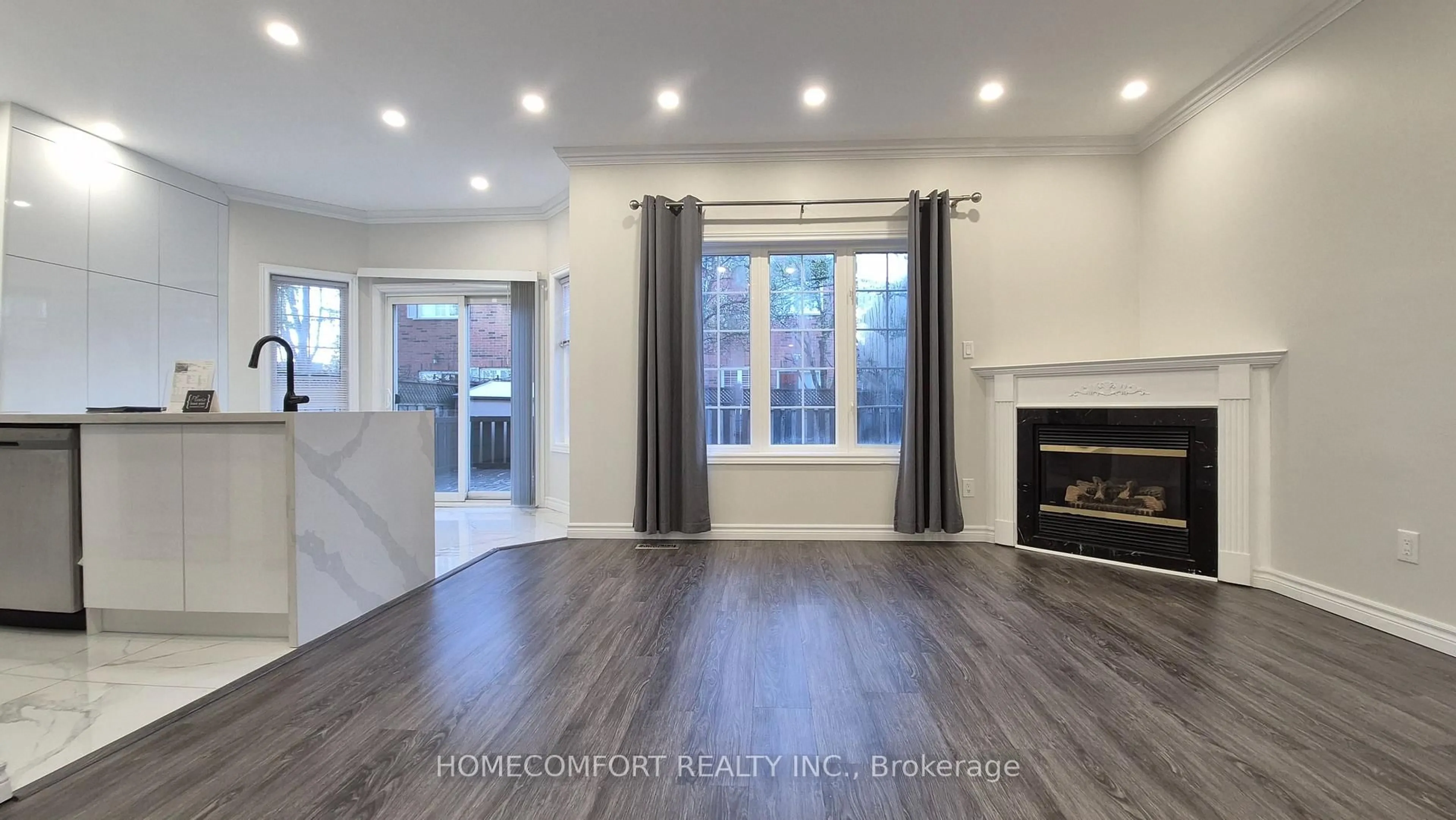 Unknown for 4 Caymus St, Richmond Hill Ontario L4B 4G4