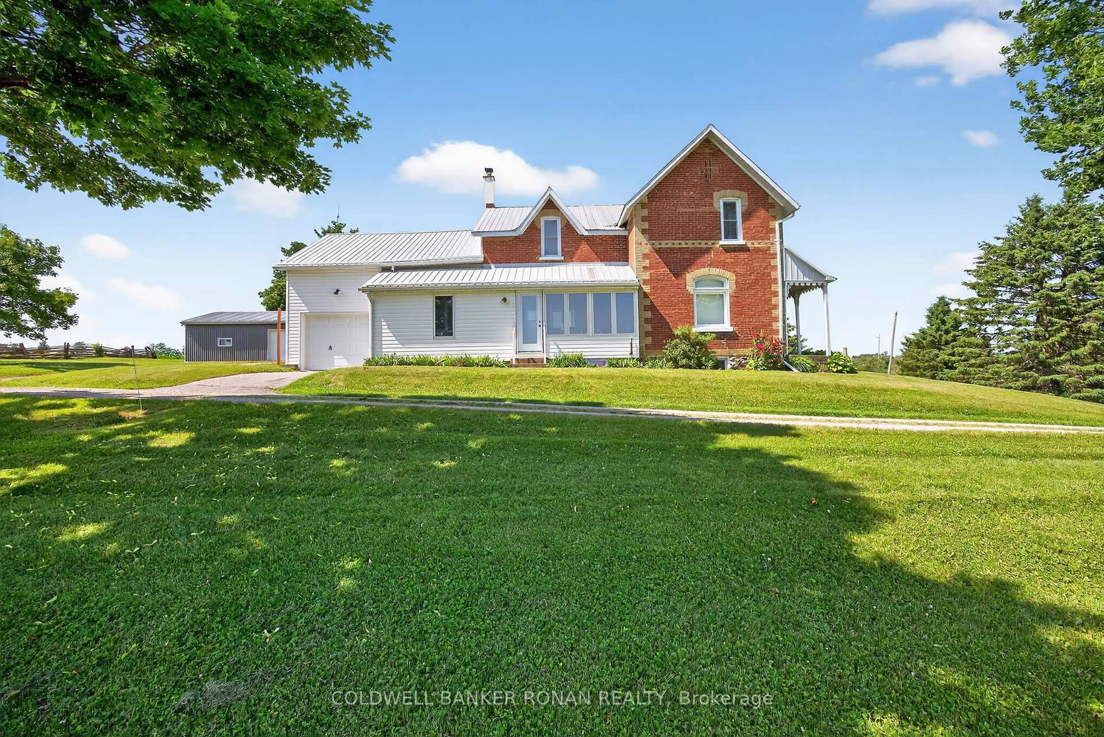 A pic from outside/outdoor area/front of a property/back of a property/a pic from drone, building for 5376 County 15 Rd, Adjala-Tosorontio Ontario L9R 1V3