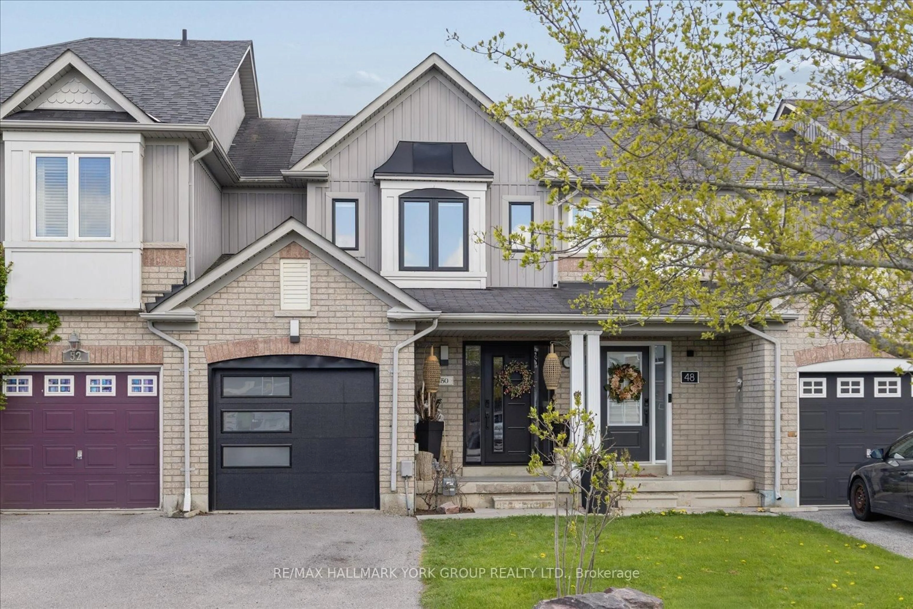 Home with brick exterior material, street for 50 Hammill Hts, East Gwillimbury Ontario L0G 1M0