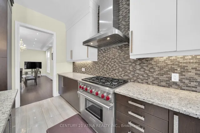 20 Baldry Ave, Vaughan 3