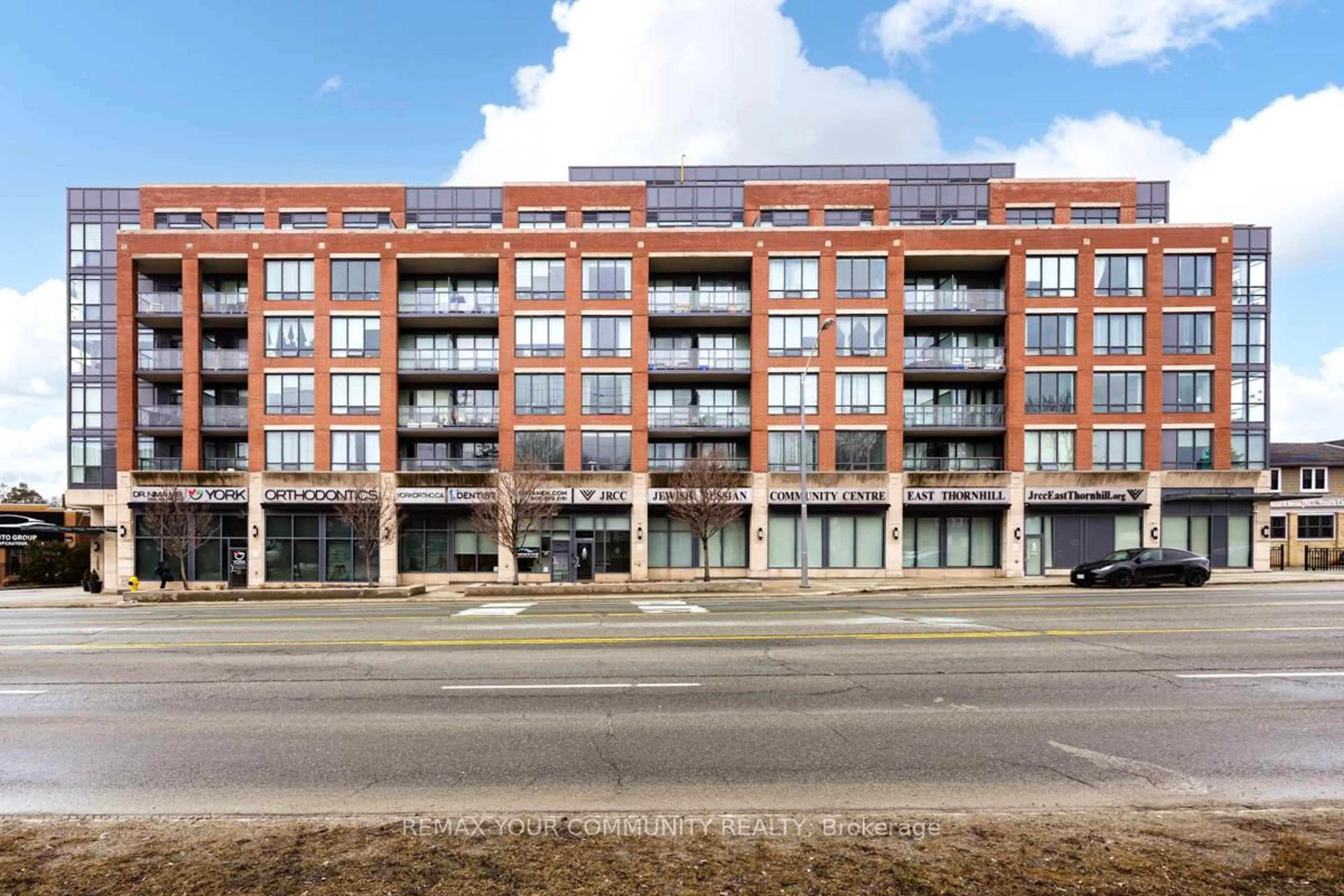 Unknown for 7608 Yonge St #518, Vaughan Ontario L4J 1V9