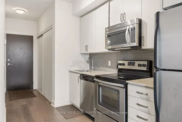 7608 Yonge St #518, Vaughan 5