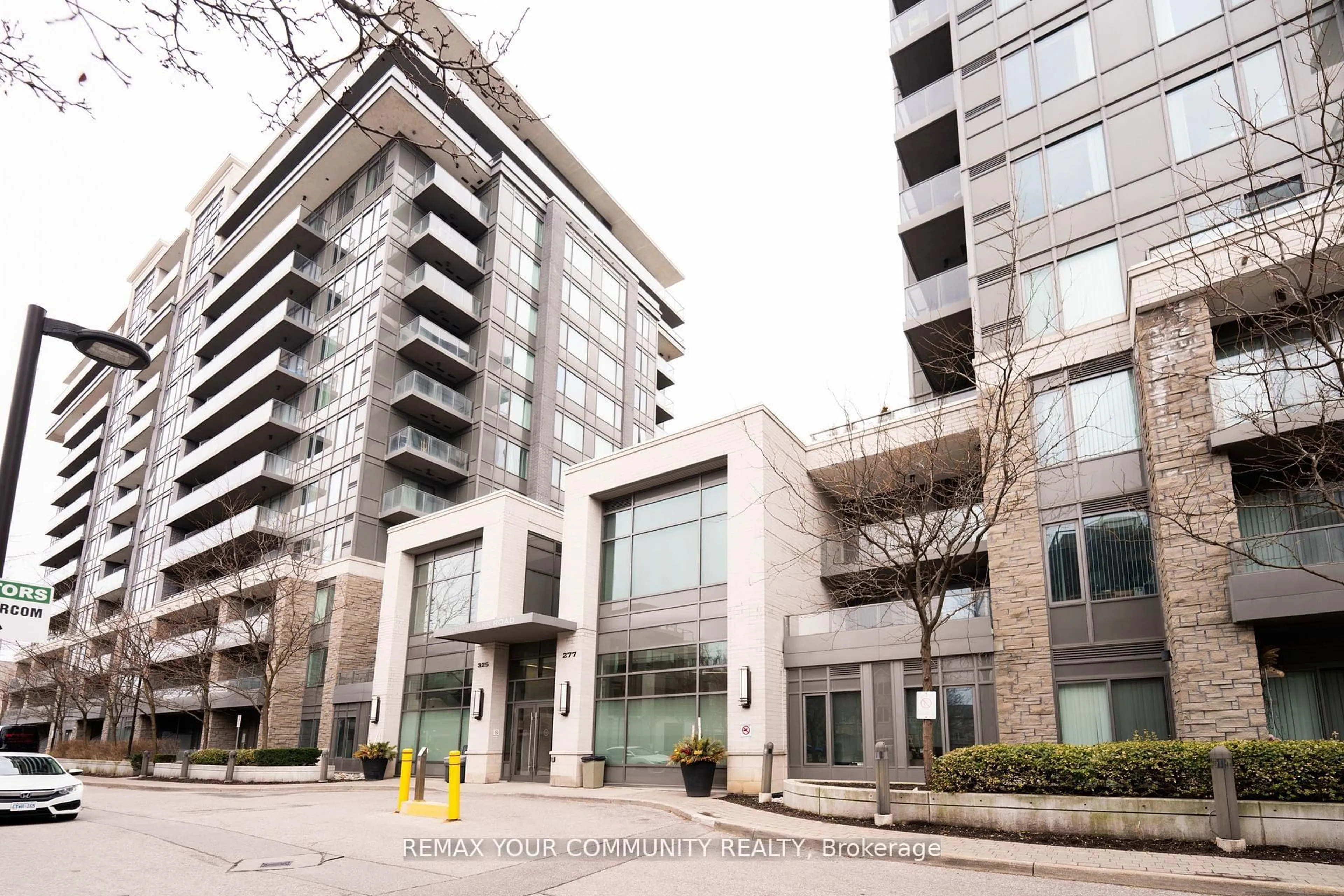 Unknown for 325 South Park Rd #520, Markham Ontario L3T 0B8
