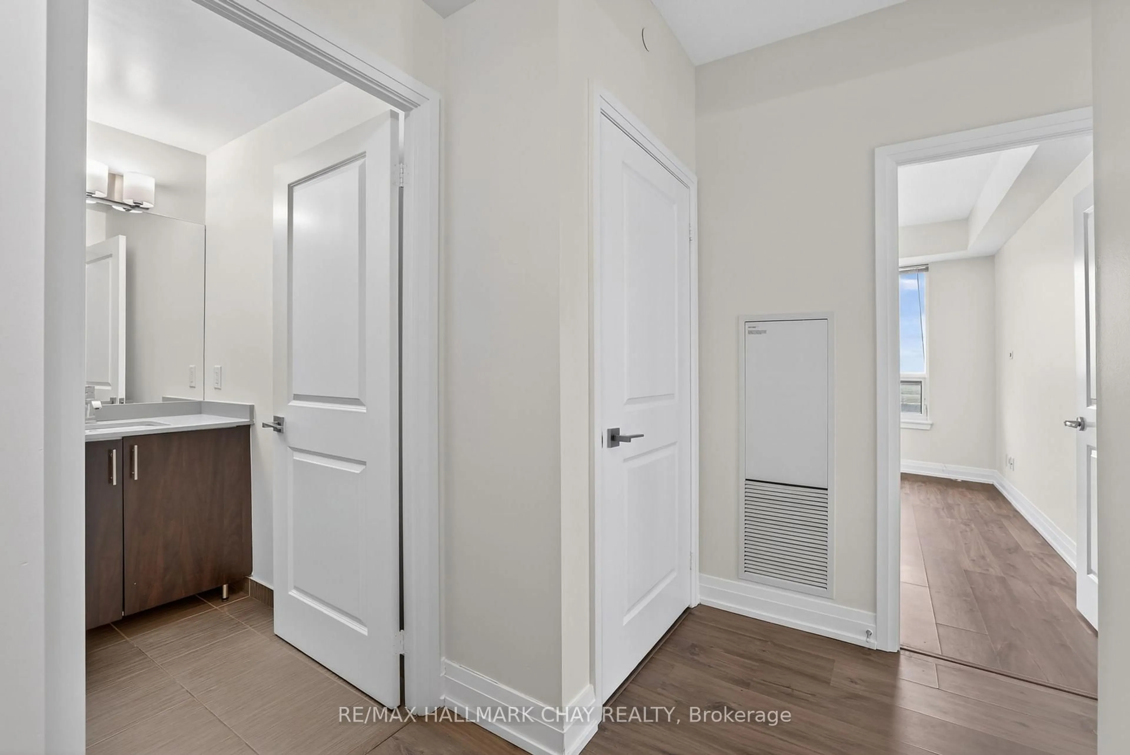 Unknown for 3700 Highway 7 #2805, Vaughan Ontario L4L 0G8