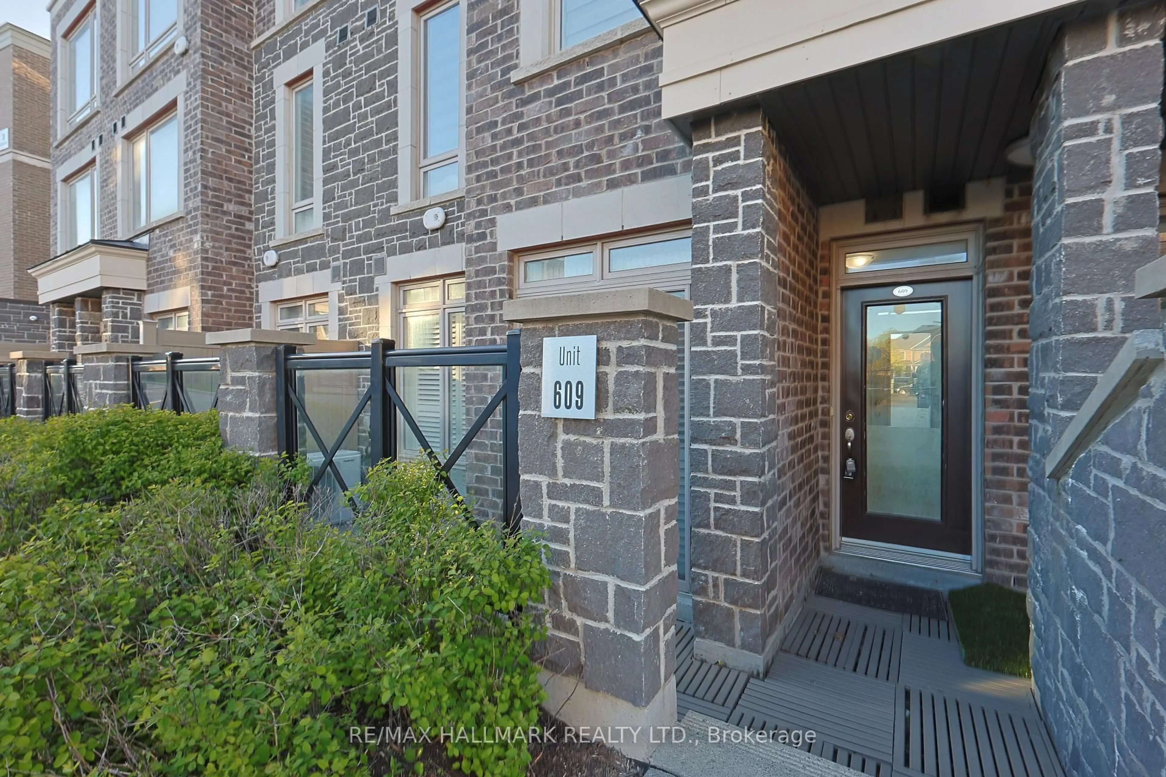 Unknown for 50 Dunsheath Way #609, Markham Ontario L6B 1N3
