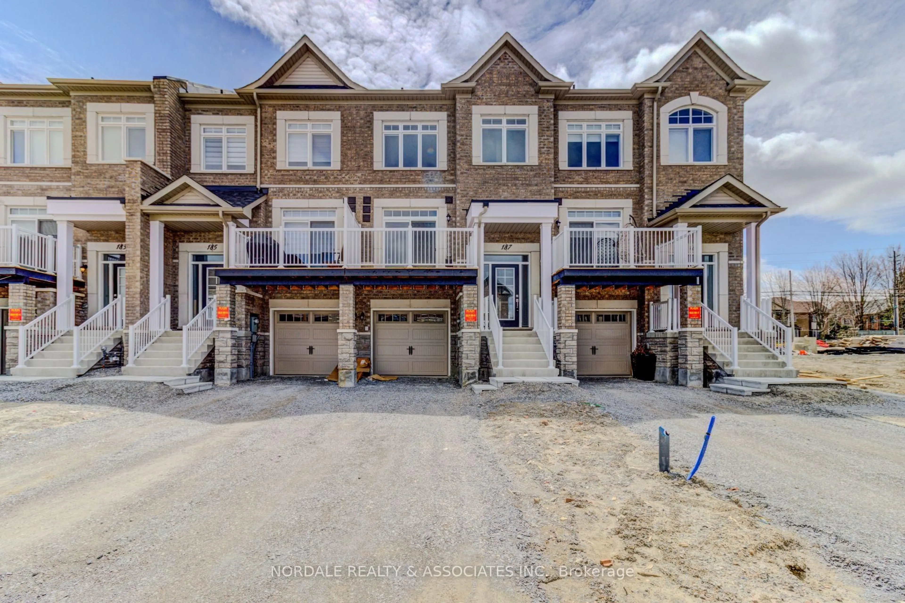Unknown for 187 Seguin St, Richmond Hill Ontario L4E 1N3