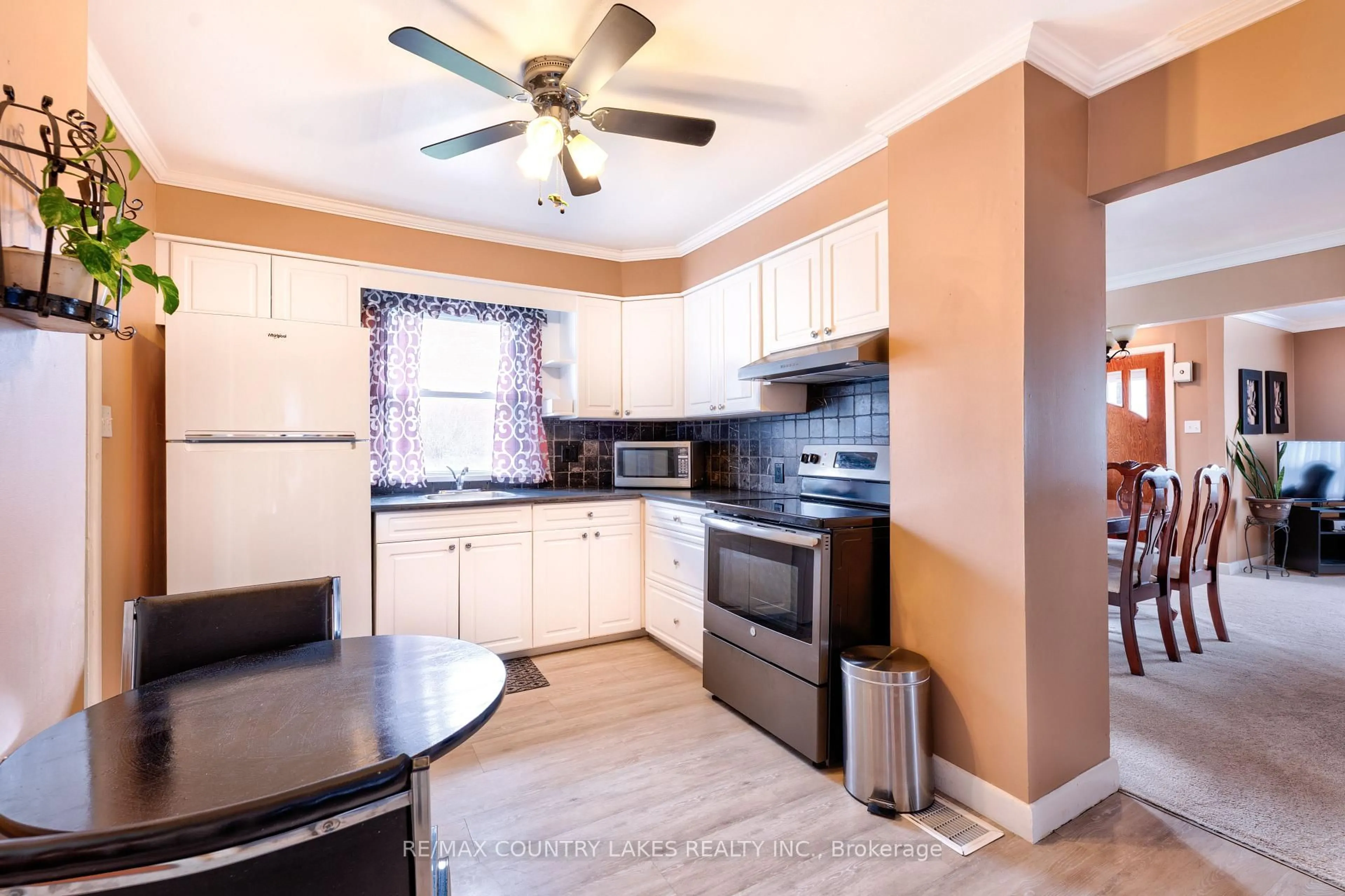 Standard kitchen, unknown for 104 Laidlaw St, Brock Ontario L0E 1E0