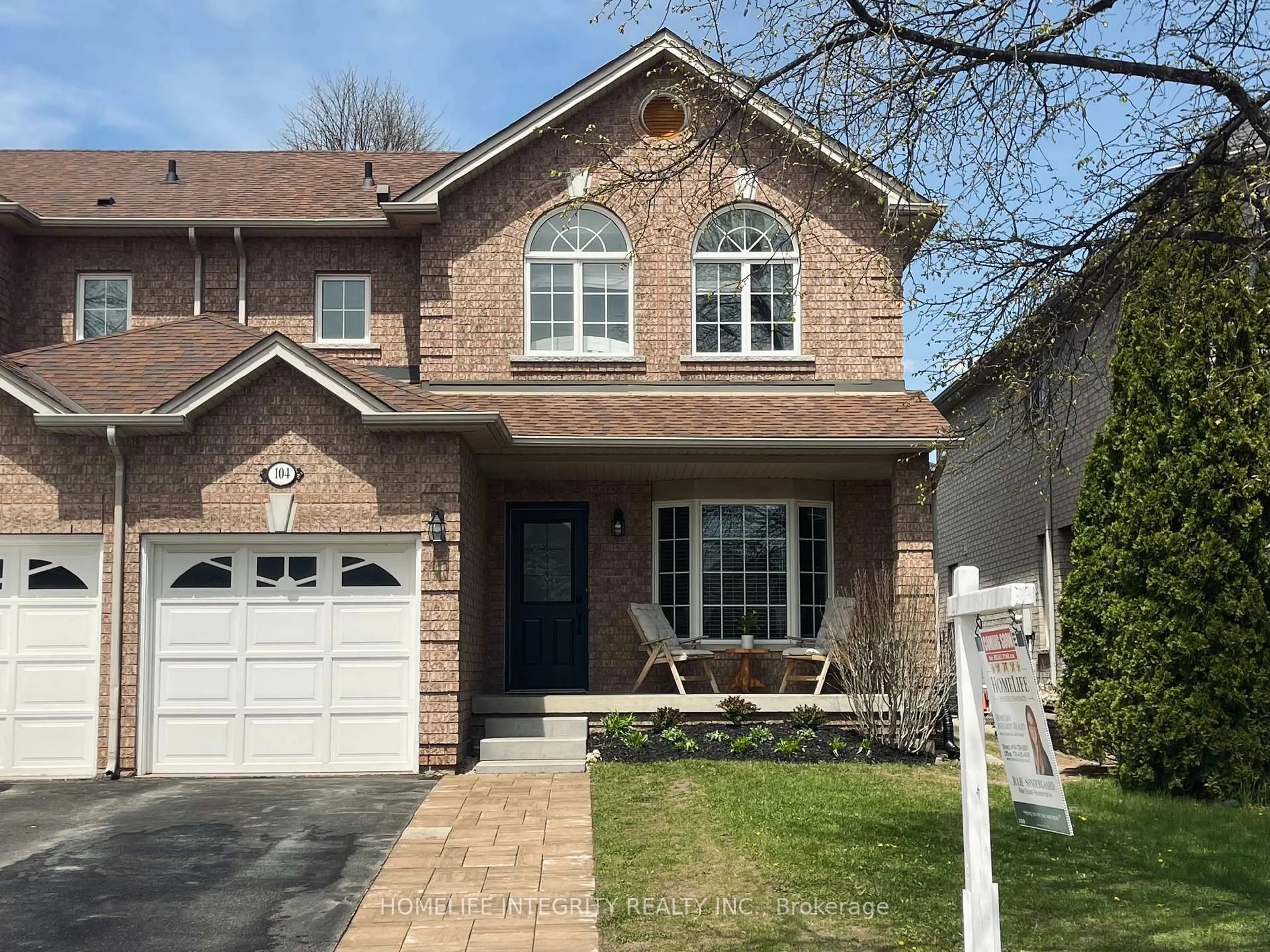 Home with brick exterior material, street for 104 Henderson Cres, New Tecumseth Ontario L9R 1Y5