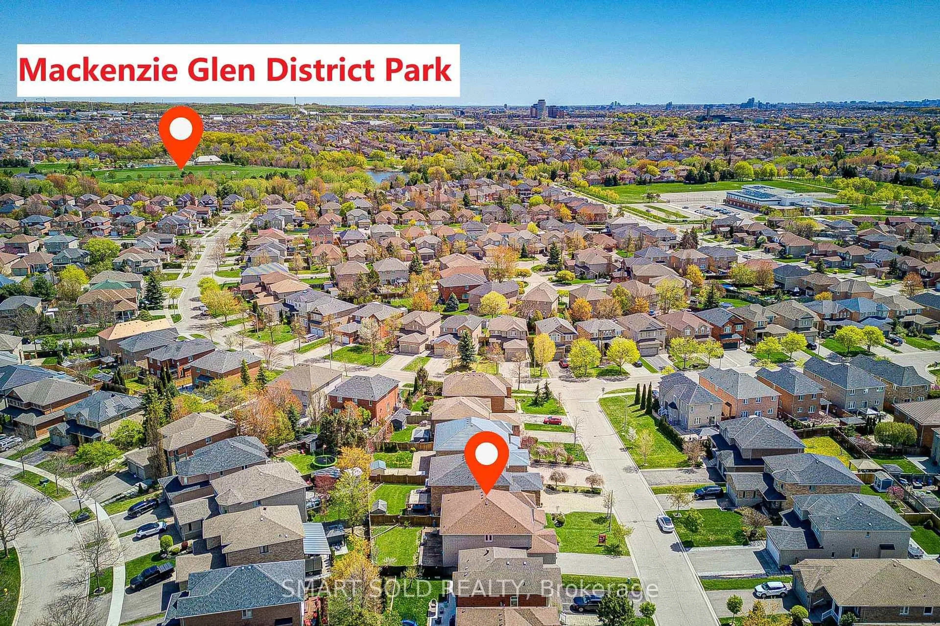 A pic from outside/outdoor area/front of a property/back of a property/a pic from drone, street for 22 Beaton Ave, Vaughan Ontario L6A 2P5