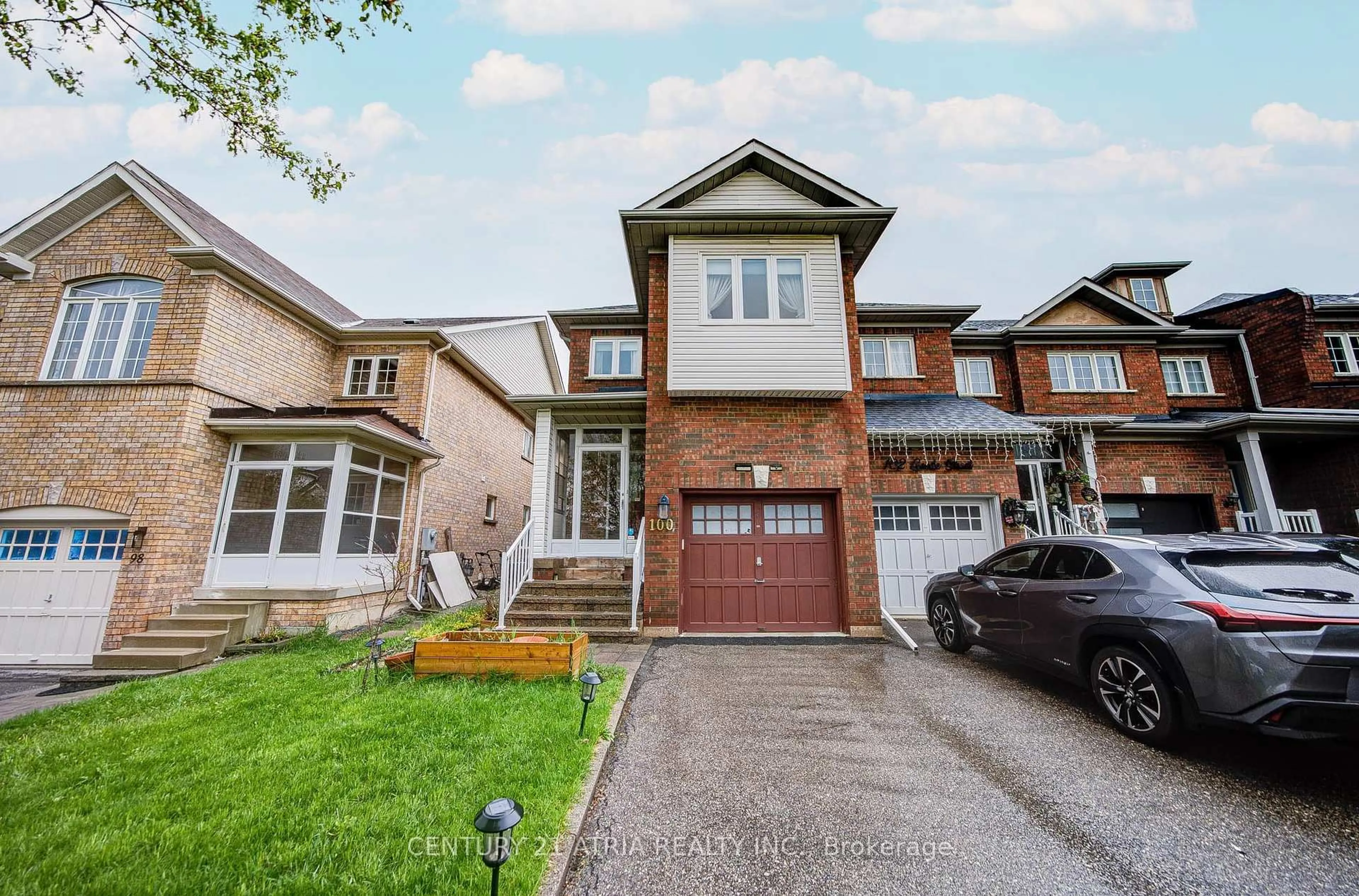 Home with brick exterior material, street for 100 Goode St, Richmond Hill Ontario L4S 2T6