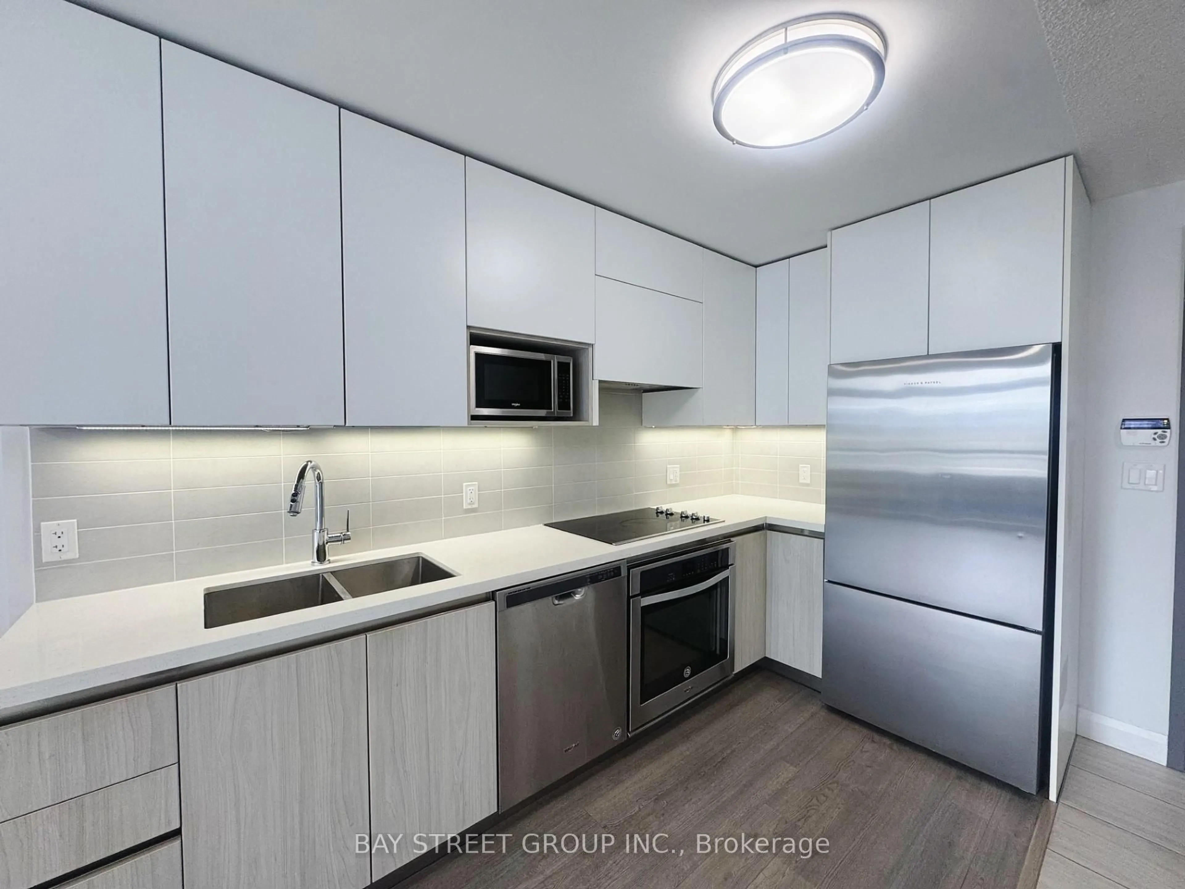 Standard kitchen, unknown for 15 Water Walk Dr #702, Markham Ontario L3G 0G2