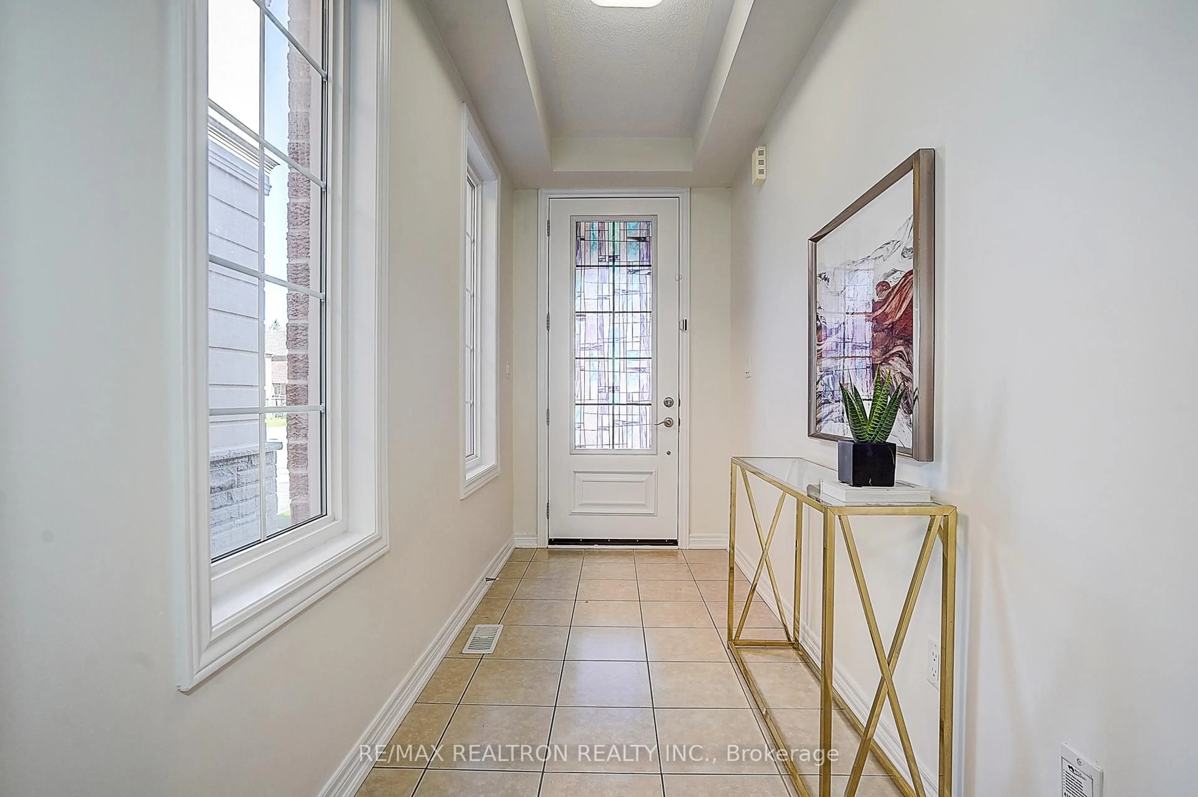 Indoor entryway for 113 Riding Mountain Dr, Richmond Hill Ontario L4E 0V1