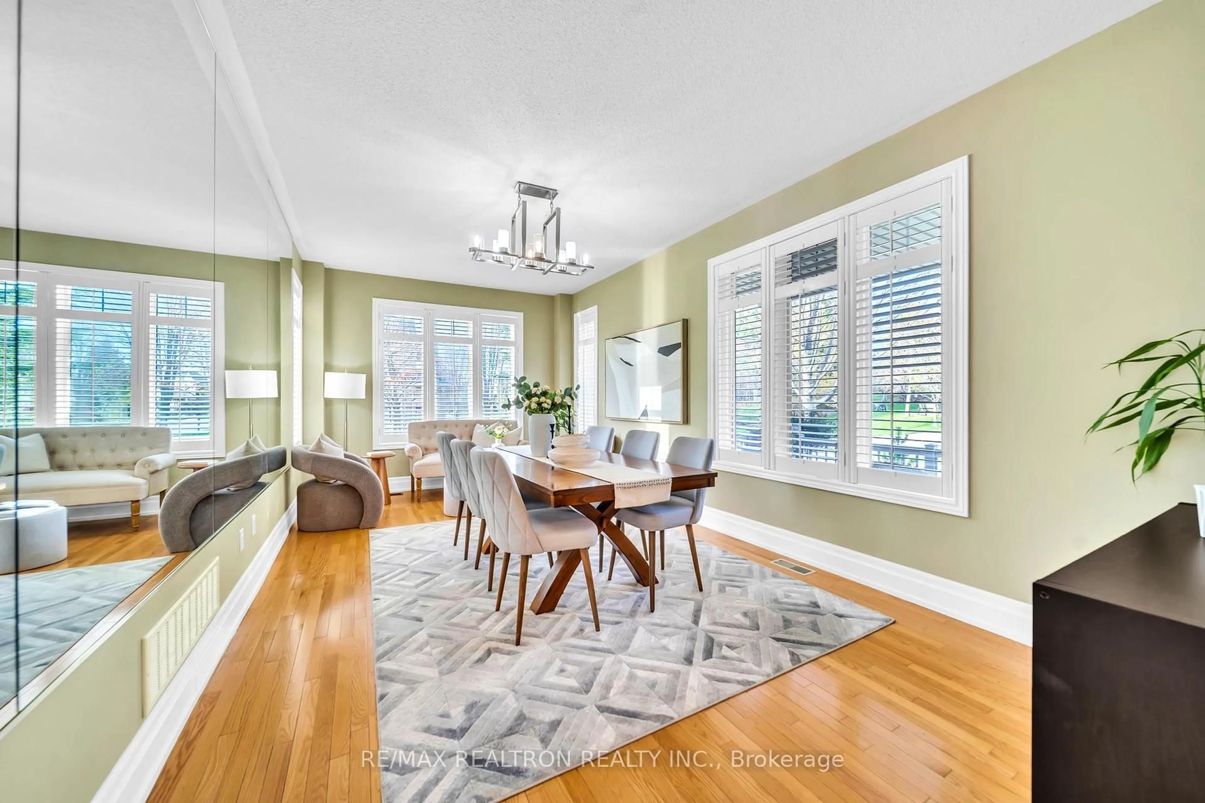 Dining room, unknown for 23 Poulias Ave, Richmond Hill Ontario L4E 4A1