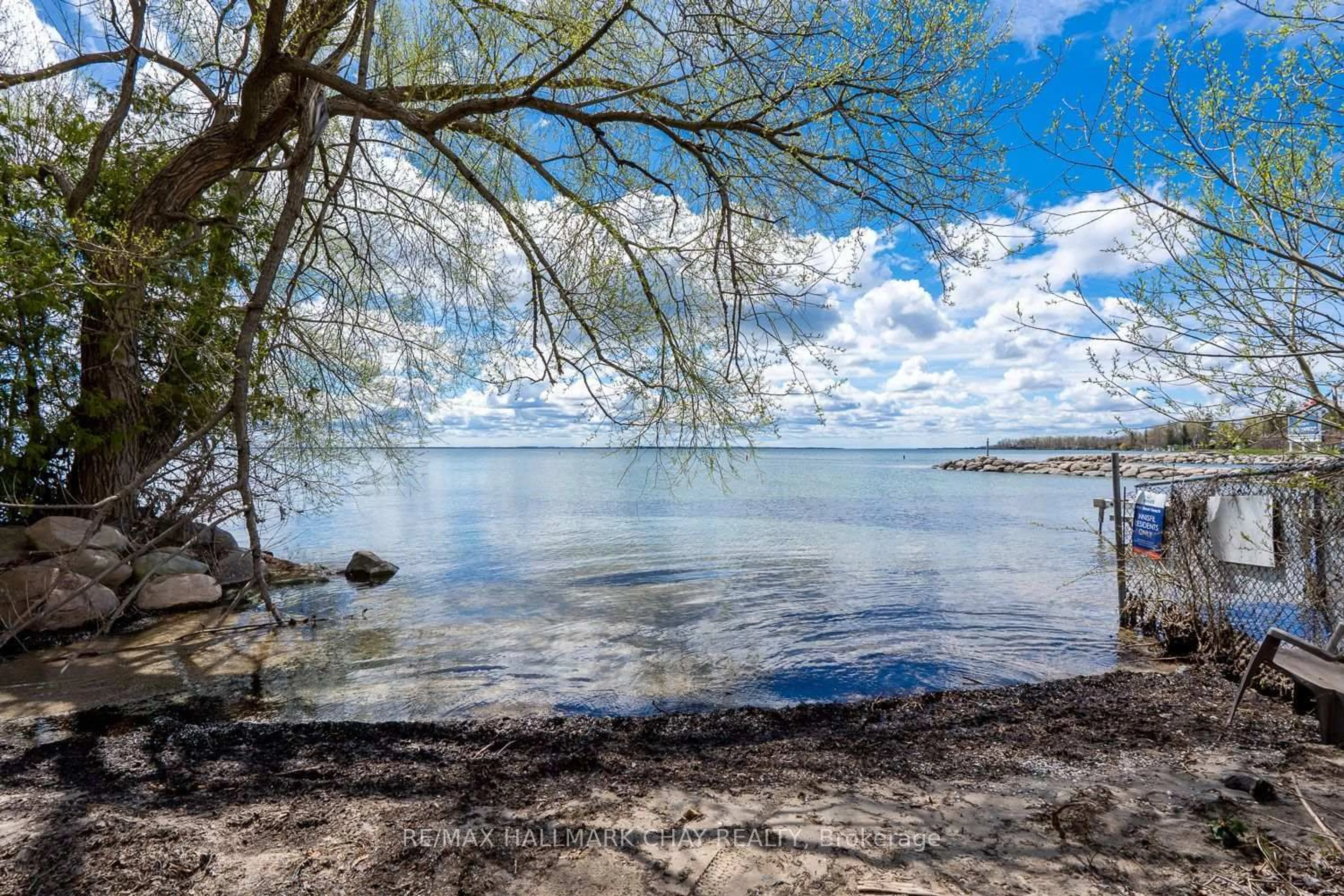 Patio, water/lake/river/ocean view for 3778 West St, Innisfil Ontario L9S 2L8