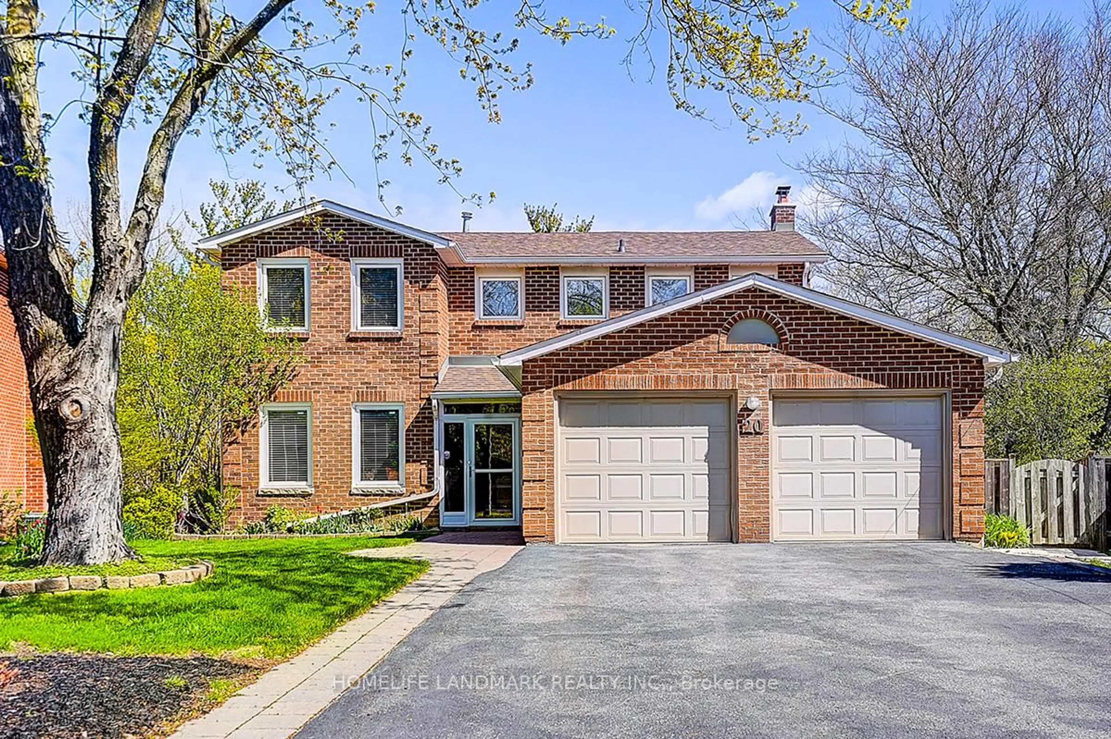 Home with brick exterior material, street for 20 Lippincott Crt, Richmond Hill Ontario L4C 7M4