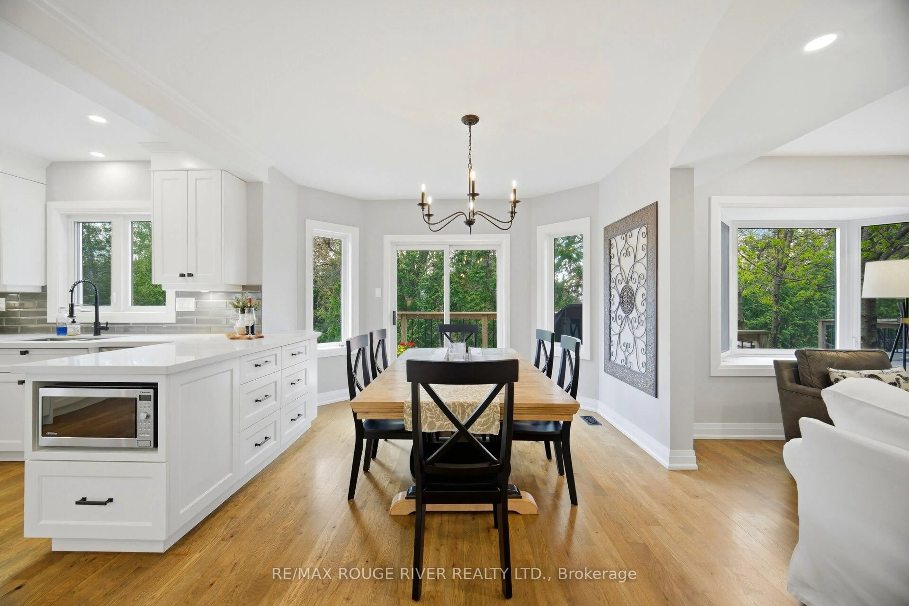 Open concept kitchen, unknown for 169 Park Dr, Whitchurch-Stouffville Ontario L4A 1J8
