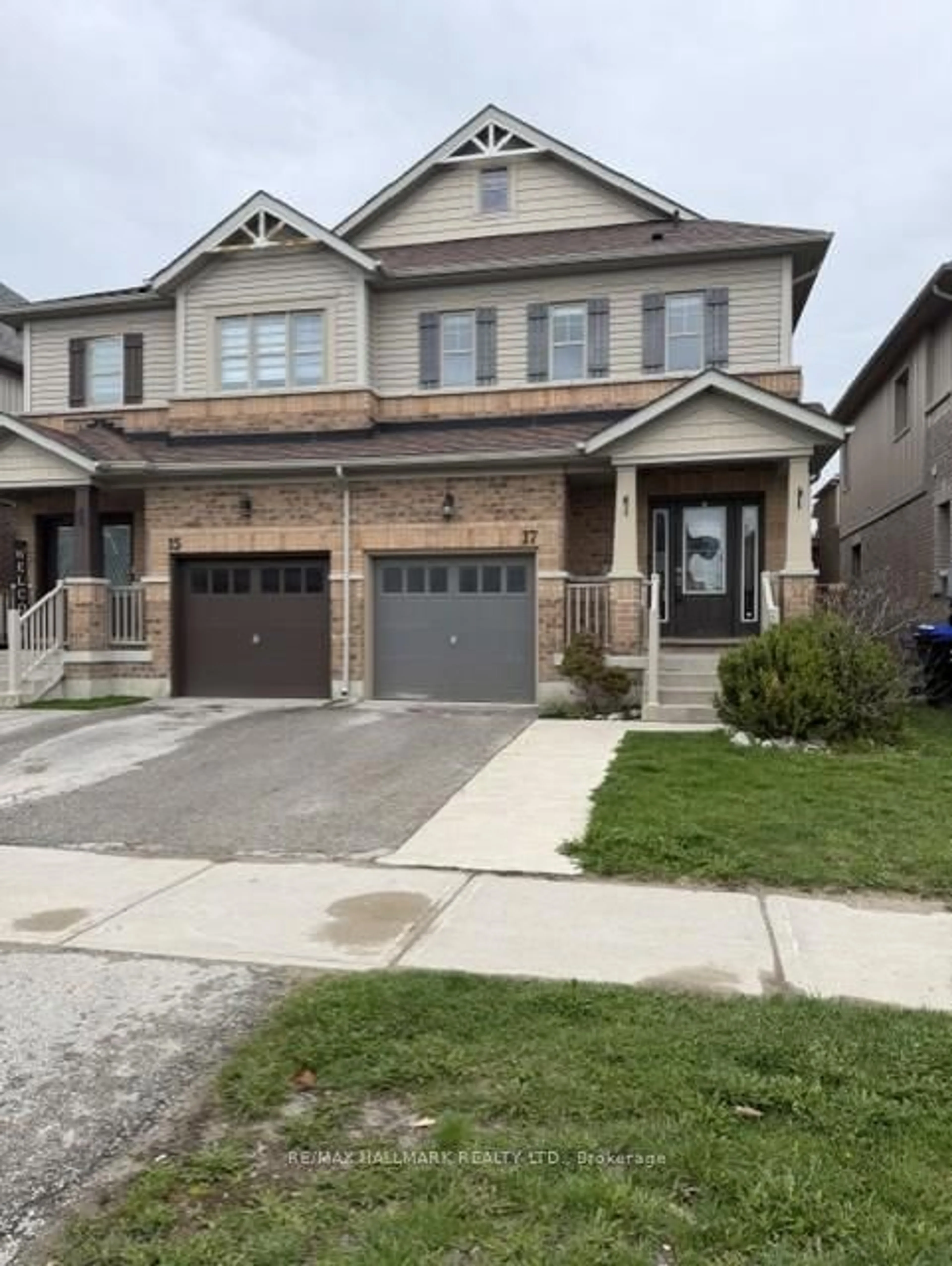 Home with brick exterior material, street for 17 Hoard Ave, New Tecumseth Ontario L9R 0M4