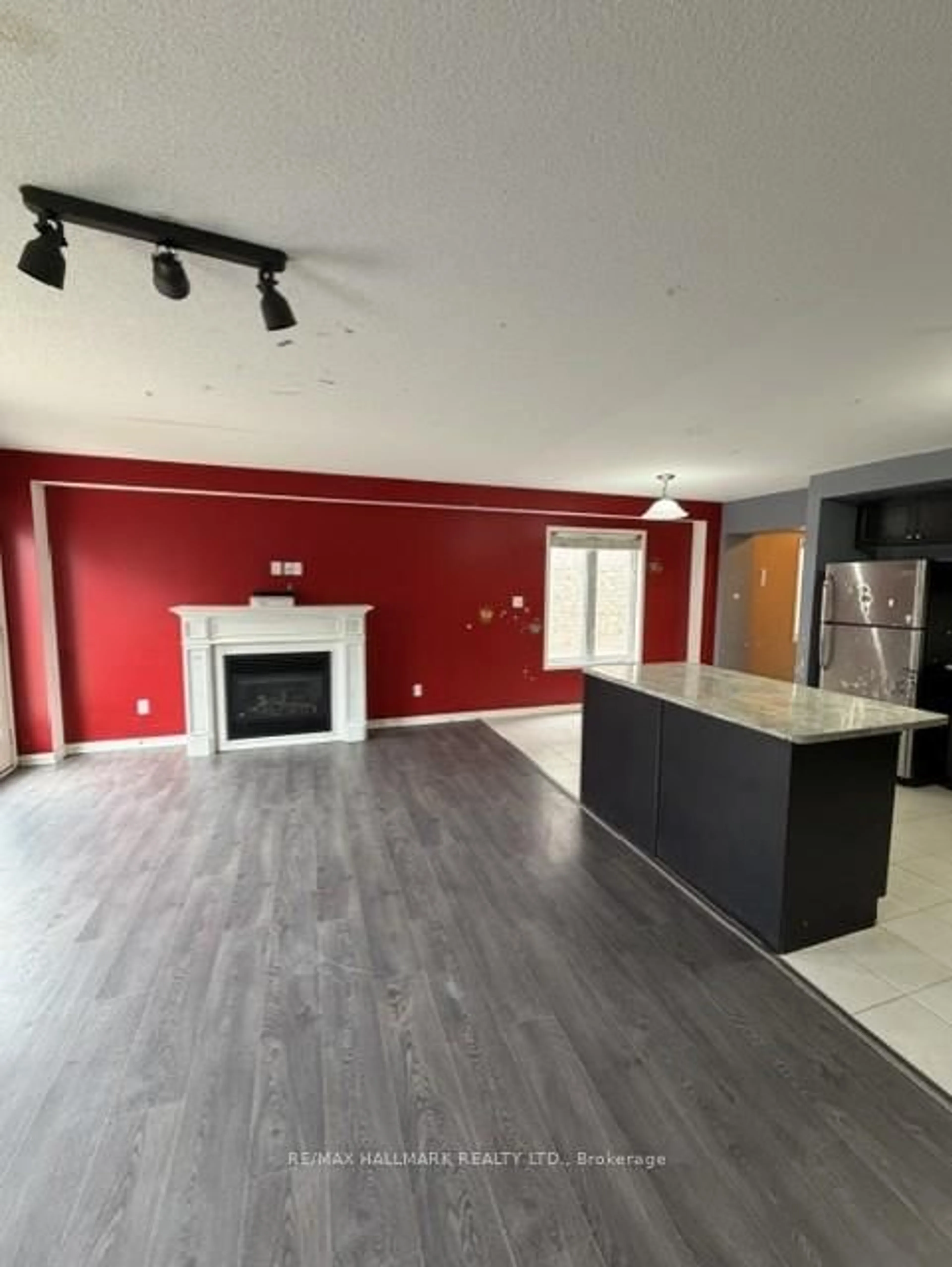 A pic of a room for 17 Hoard Ave, New Tecumseth Ontario L9R 0M4
