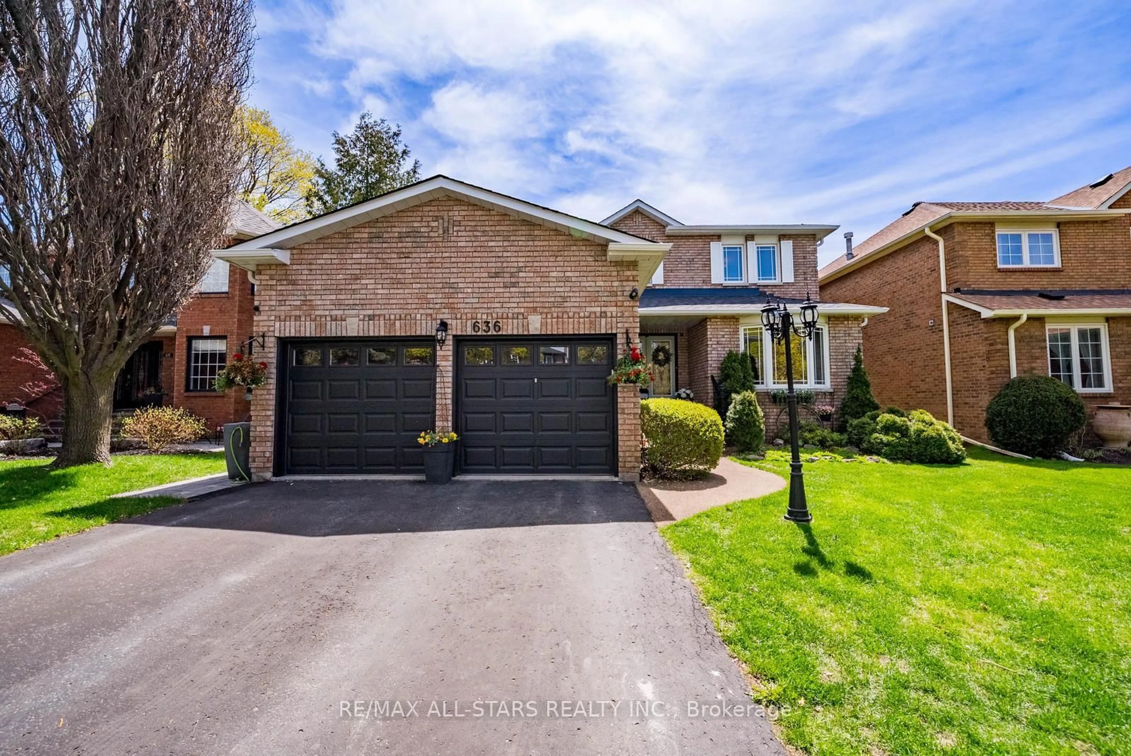 Home with brick exterior material, street for 636 Rupert Ave, Whitchurch-Stouffville Ontario L4A 8B8