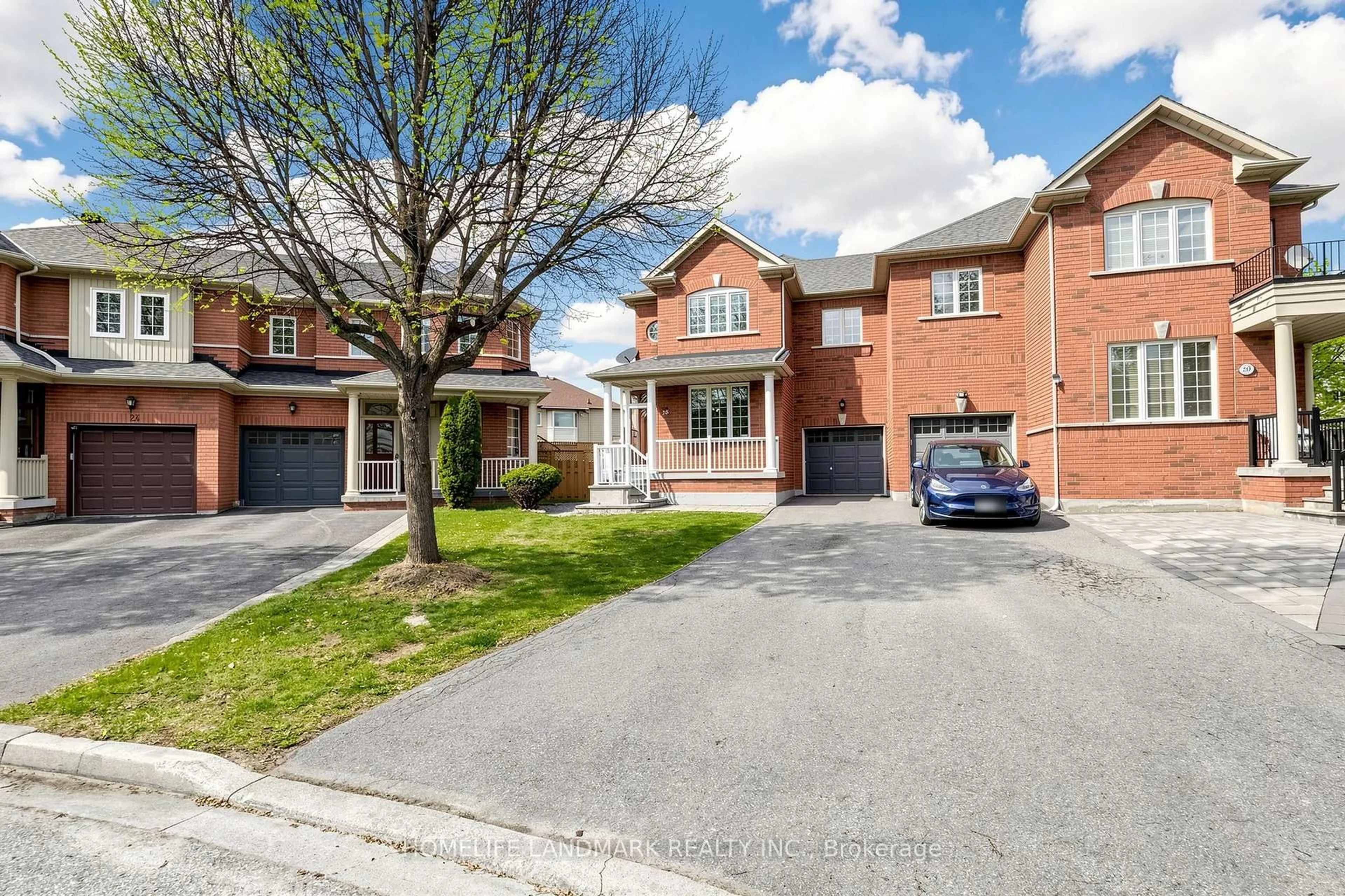 Home with brick exterior material, street for 28 Summer Mist Cres, Markham Ontario L6C 2H6