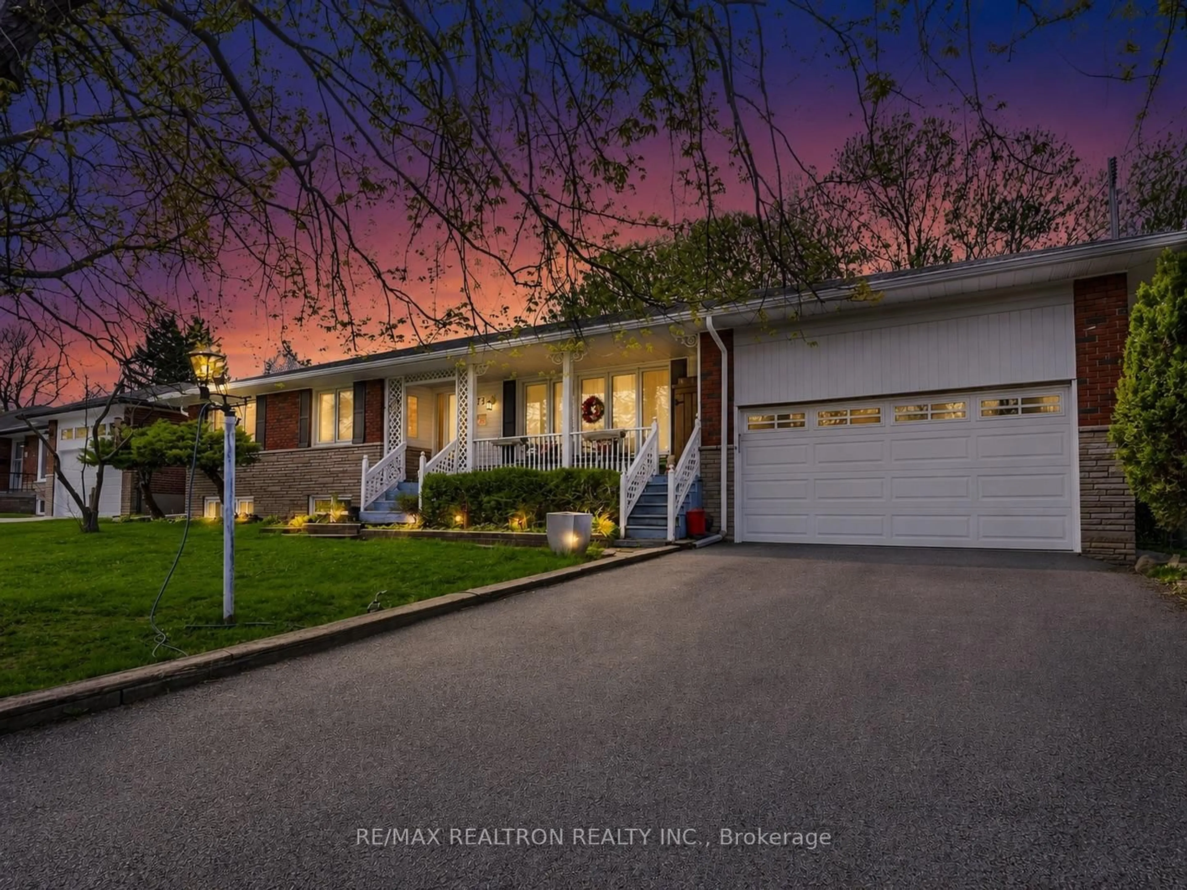 A pic from outside/outdoor area/front of a property/back of a property/a pic from drone, street for 22 Longbridge Rd, Vaughan Ontario L4J 1L5