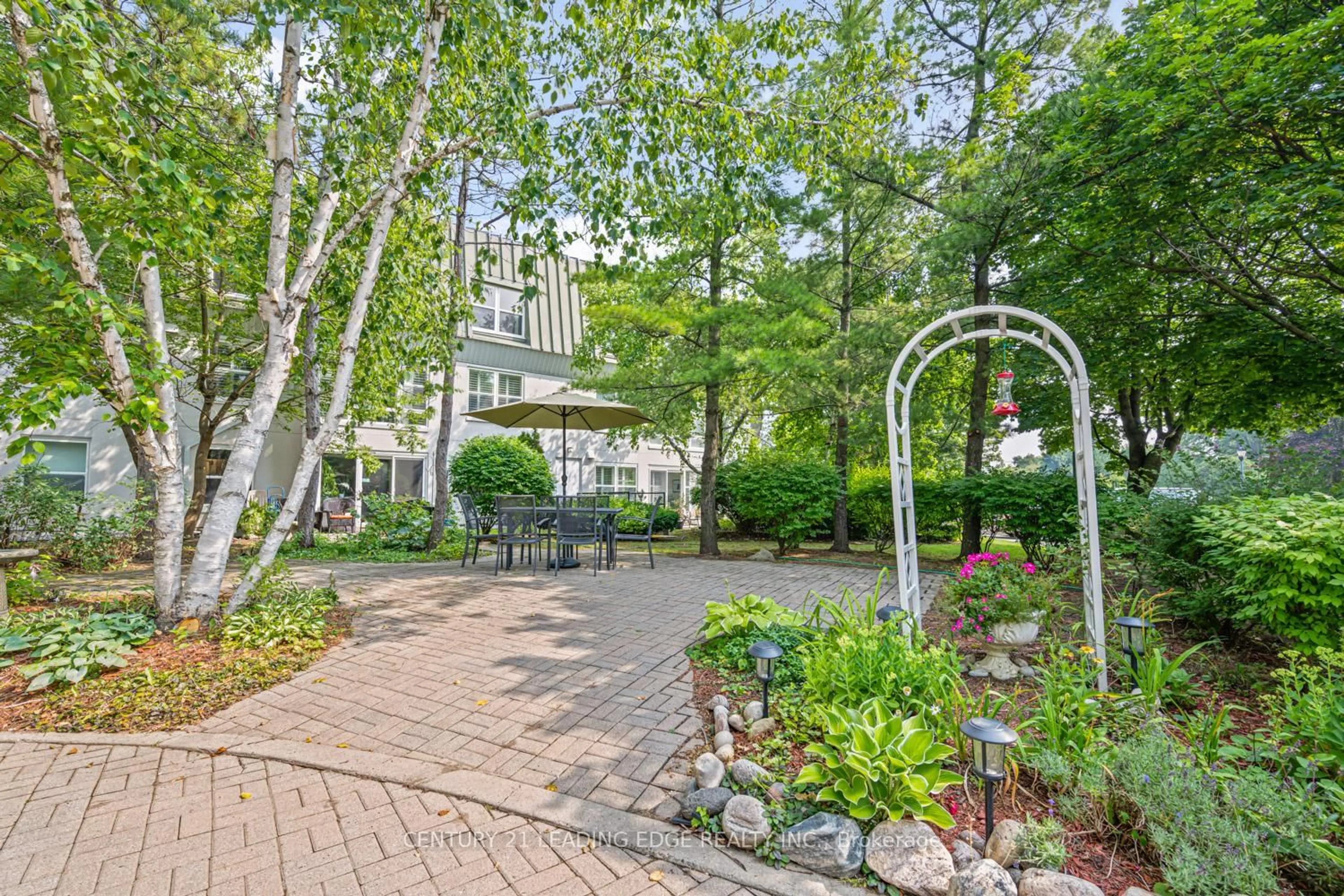 Patio, street for 100 Anna Russell Way #214, Markham Ontario L3R 6C7