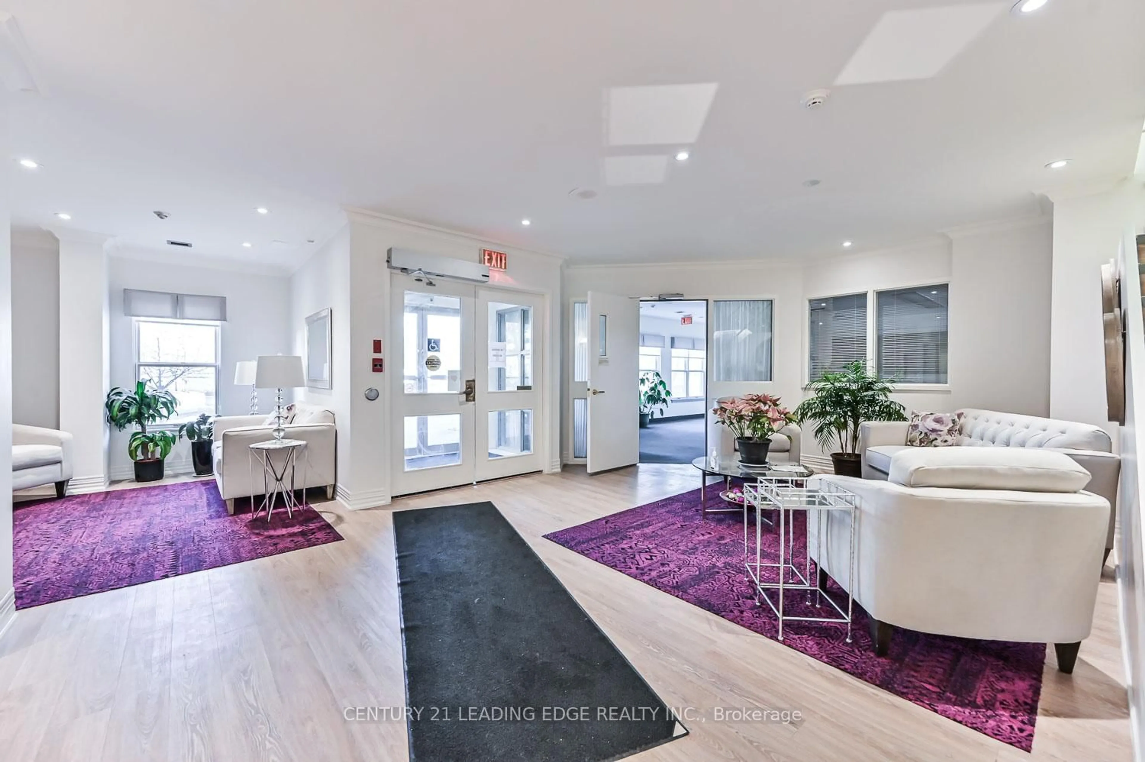 Indoor foyer for 100 Anna Russell Way #214, Markham Ontario L3R 6C7
