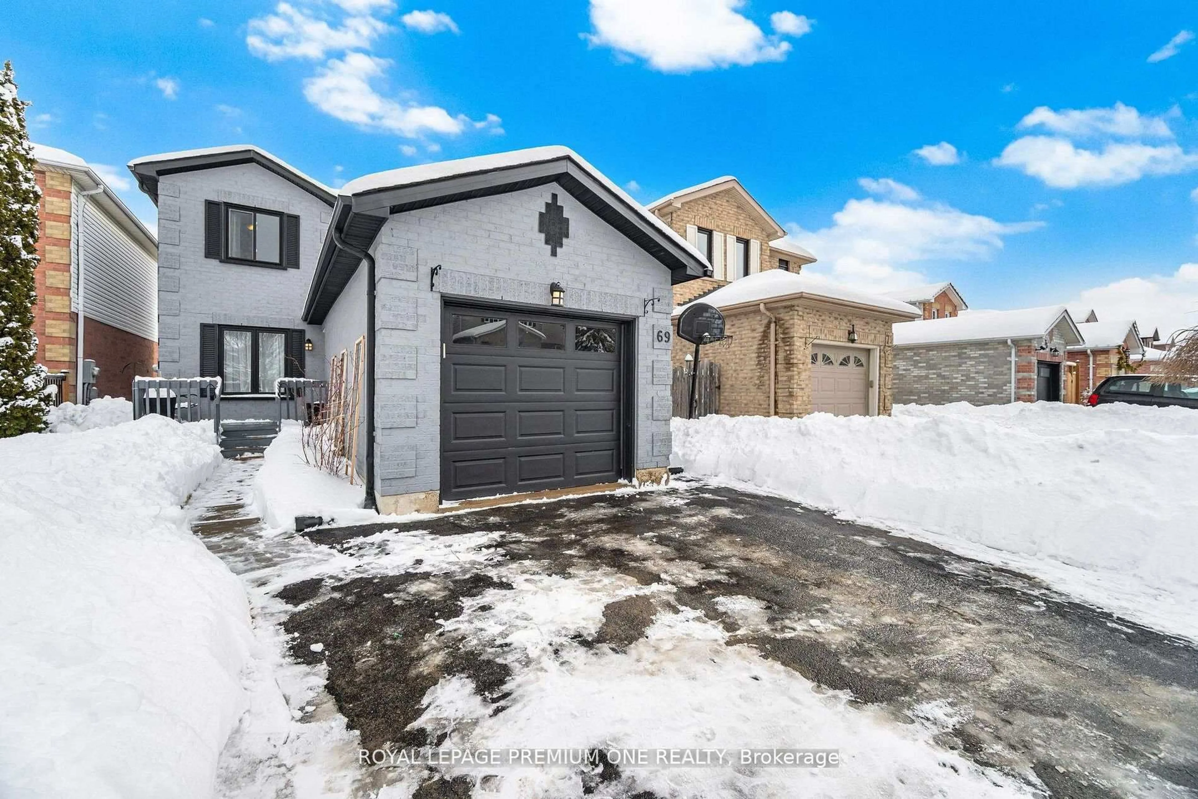 Unknown for 69 Mcknight Cres, New Tecumseth Ontario L0G 1W0