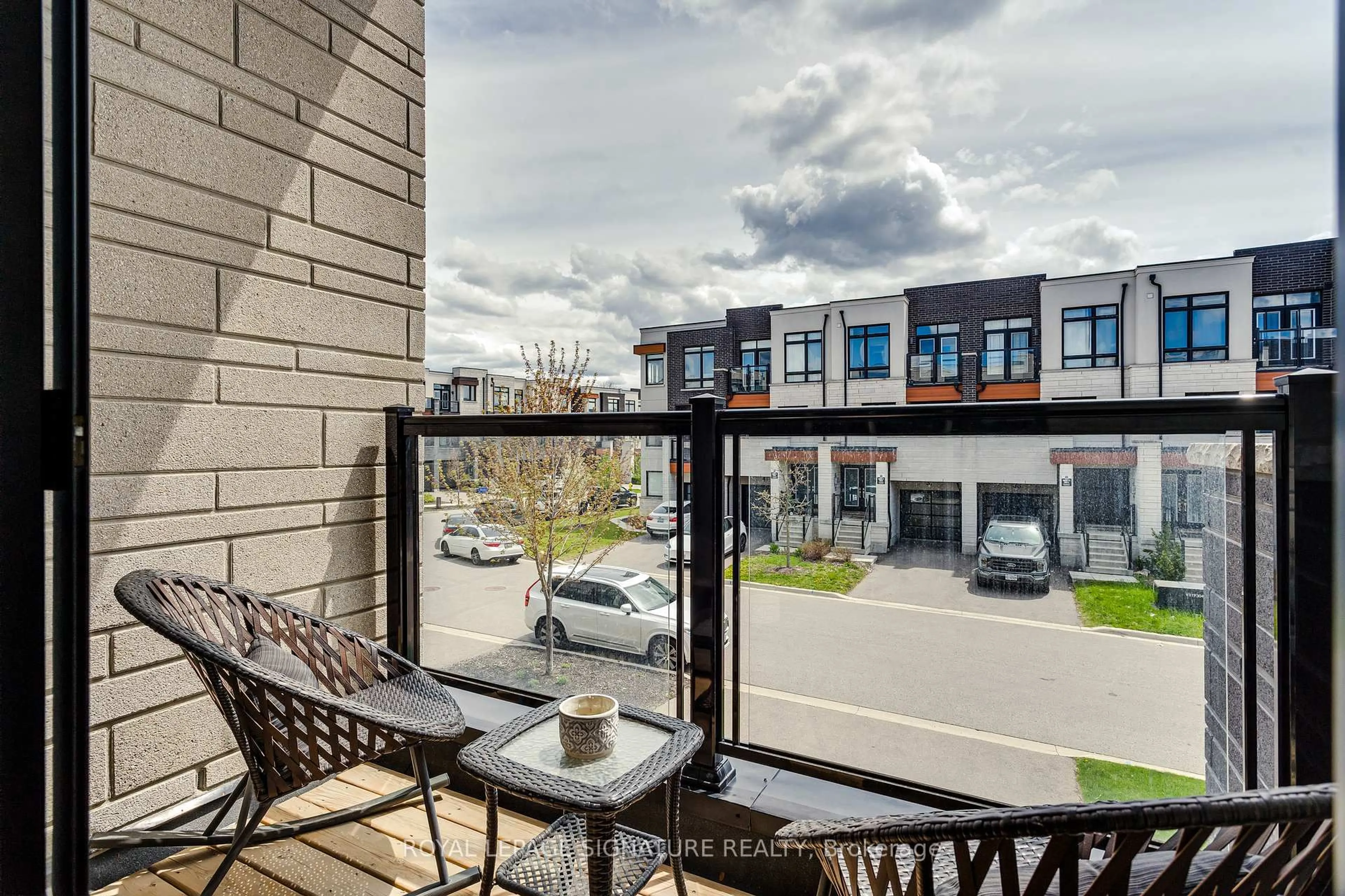 Patio, unknown for 30 Golden Tr, Vaughan Ontario L6A 5A1