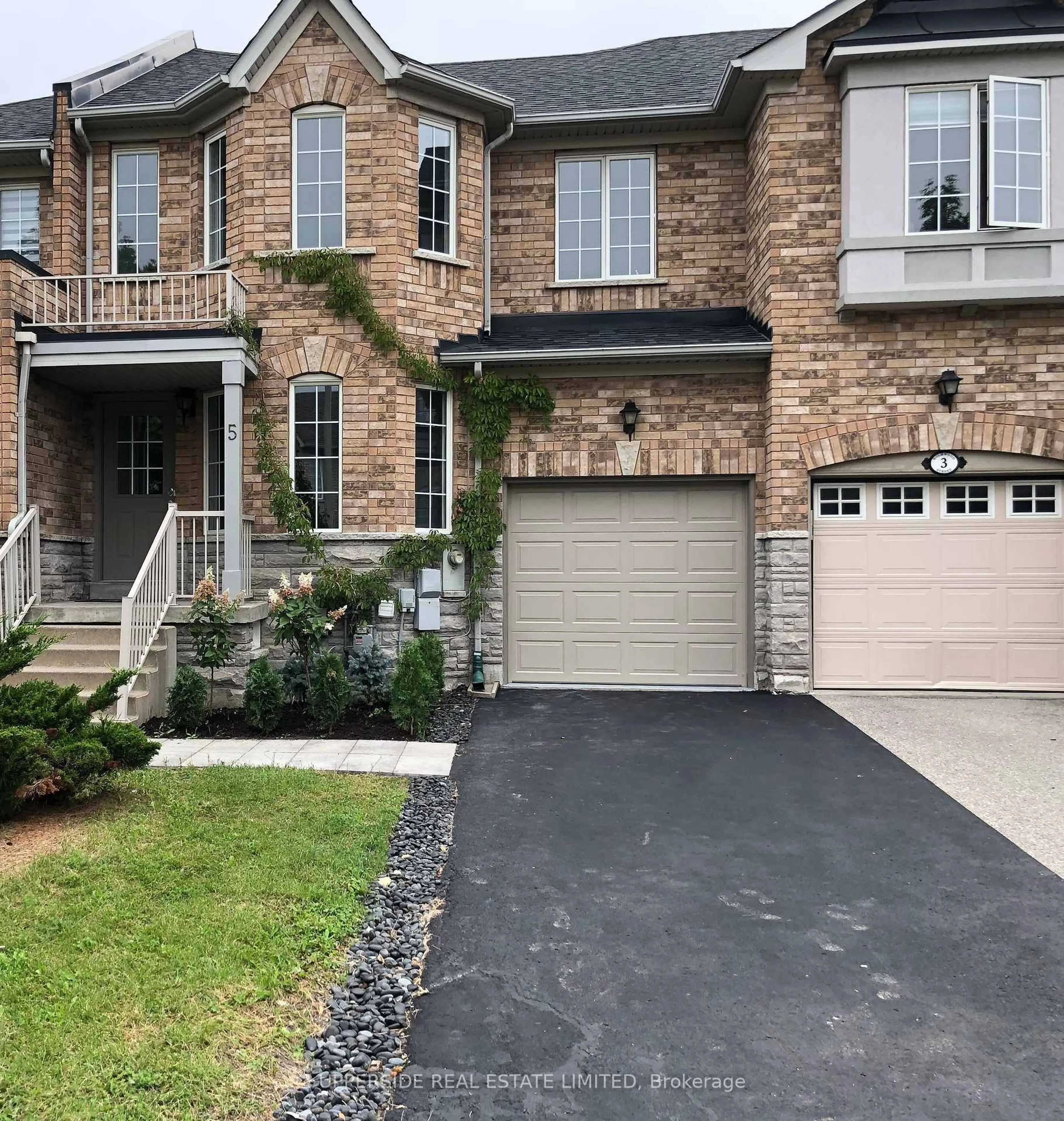 Home with brick exterior material, street for 5 Holmwood St, Richmond Hill Ontario L4B 4K4