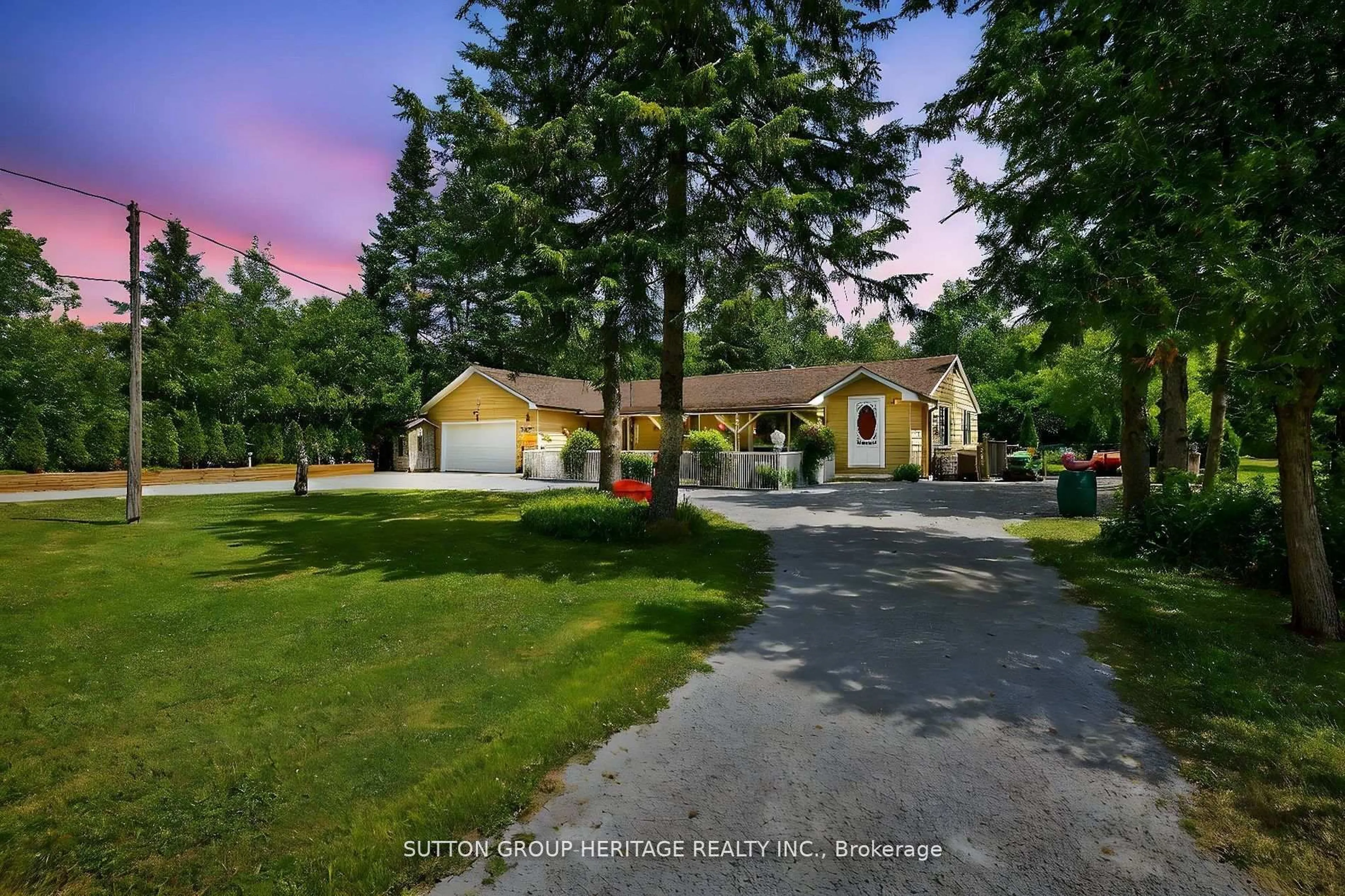 A pic from outside/outdoor area/front of a property/back of a property/a pic from drone, street for 22665 Lakeridge Rd, Brock Ontario L0E 1E0