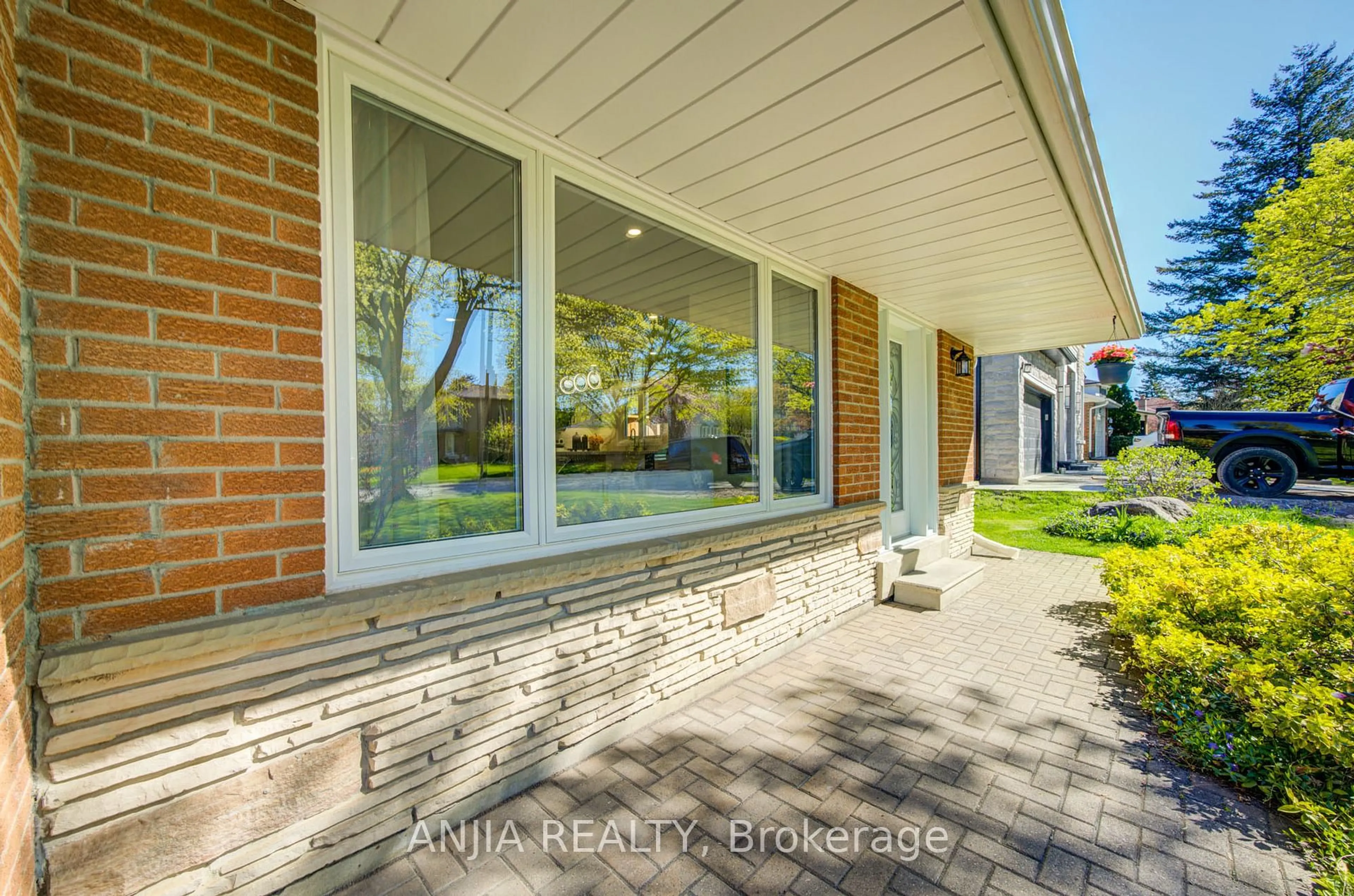 Home with brick exterior material, street for 80 Southdale Dr, Markham Ontario L3P 1J8