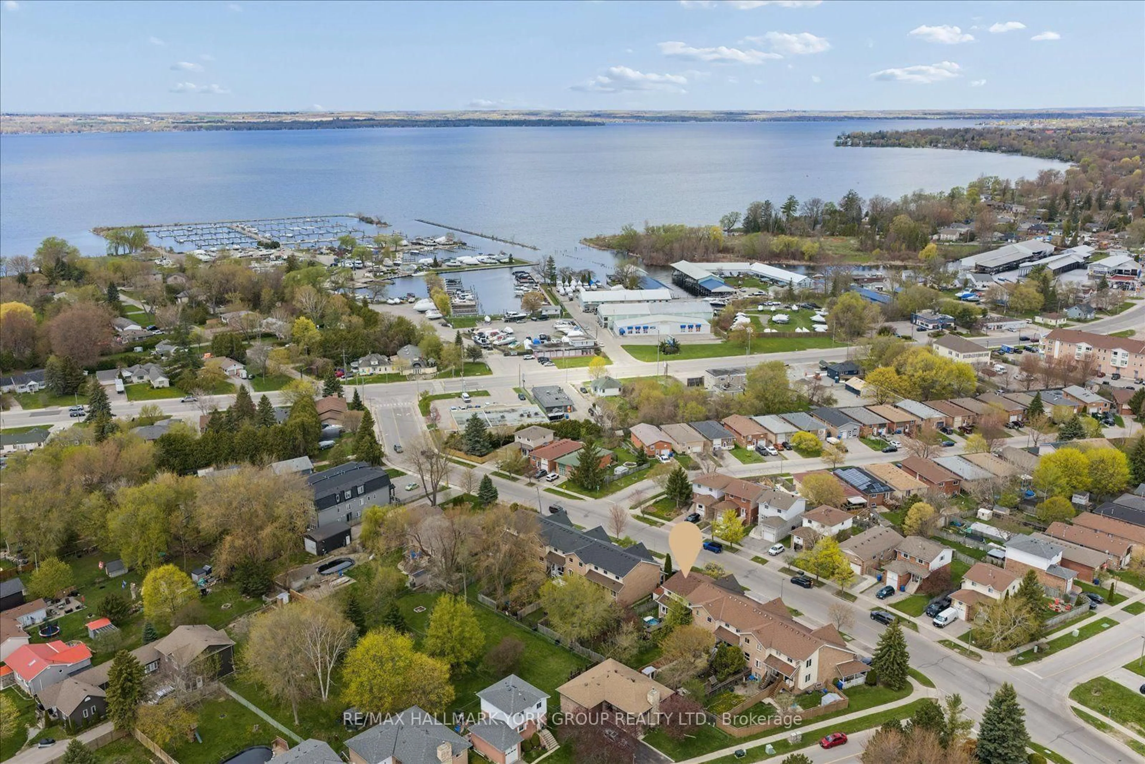 A pic from outside/outdoor area/front of a property/back of a property/a pic from drone, water/lake/river/ocean view for 29 Biscayne Blvd, Georgina Ontario L4P 2R4
